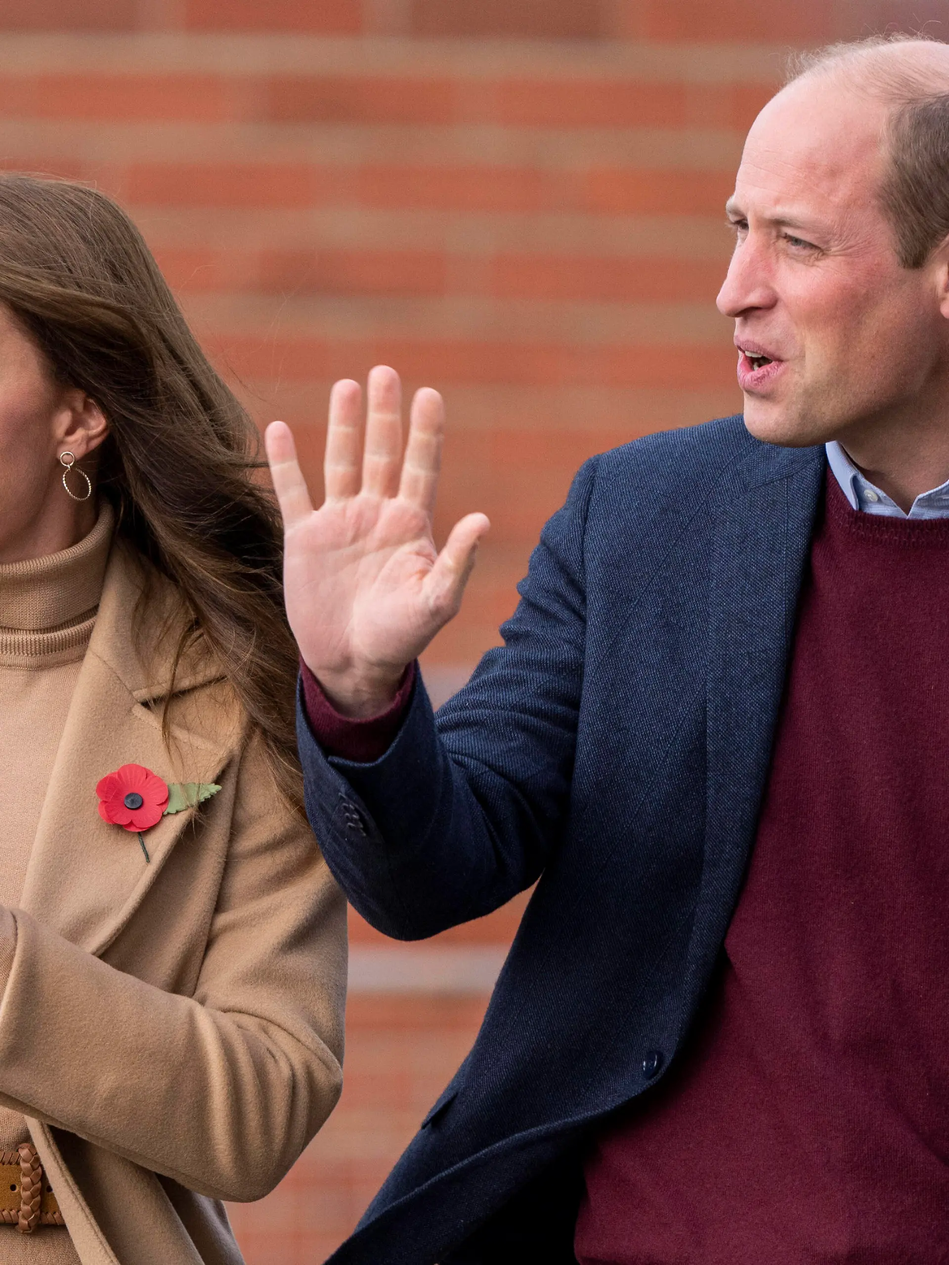  UK: Le prince et la princesse de Galles a Scarborough. PAP01112617 3 November 2022. The Prince and Princess of Wales visit Scarborough to launch funding to support young peoples mental health, in a collaboration spearheaded by the Royal Foundation. Prince William and Catherine, Princess of Wales, will also see first-hand how community organisations are rallying to help those who are struggling with the rising cost of living. Credit: GoffPhotos.com Ref: KGC-178 285675 2022-11-03 Scarborough Royaume Uni Duchesse Catherine Kate de Cambridge Middleton Angleterre PUBLICATIONxINxGERxAUTxONLY Copyright: xPapixsx/xStarfacex STAR_285675_008