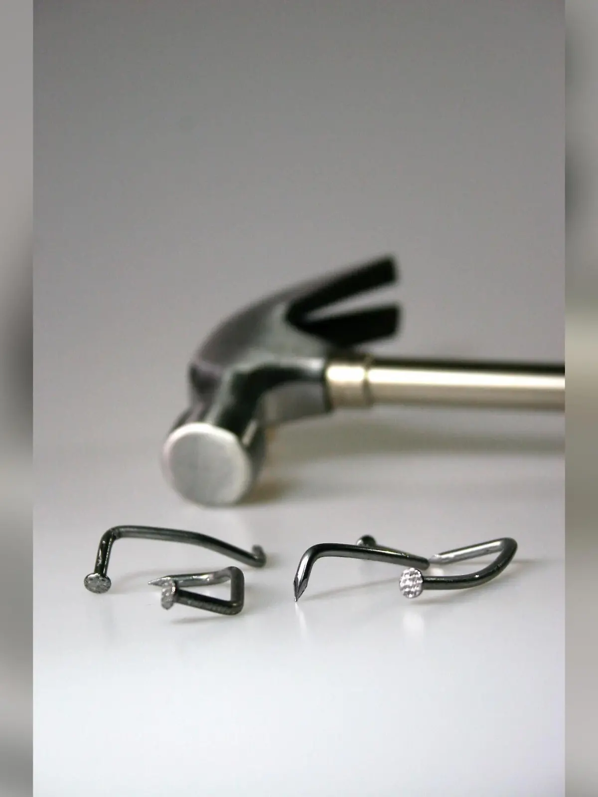 Mit einem Hammer soll der 33-Jährige auf seine Eltern eingeschlagen haben. (Symbolbild)