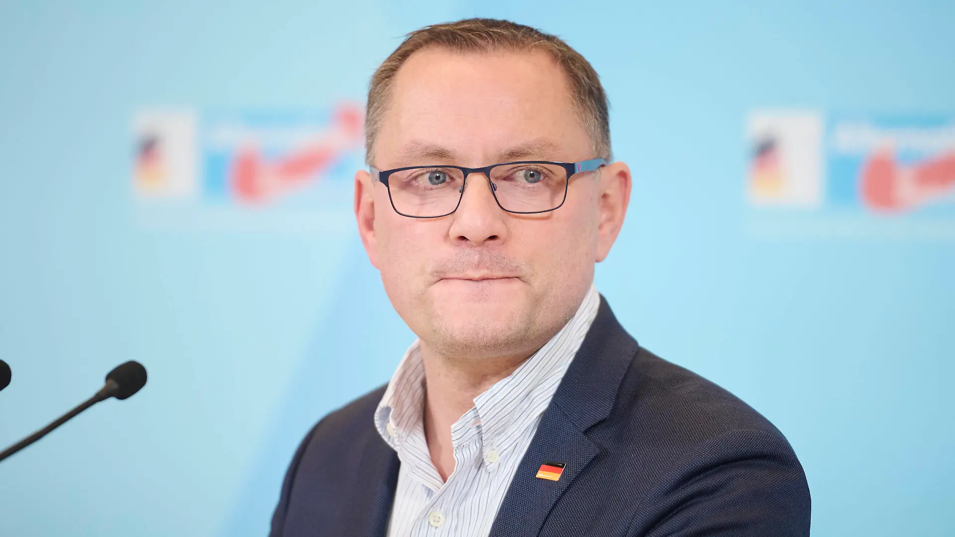 Berlin, Tino Chrupalla und Alice Weidel geben Pressekonferenz im Bundestag Tino Chrupalla Fraktionsvorsitzender der AFD-Bundestagsfraktion während der Pressekonferenz vor der AfD Fraktionssitzung im Deutschen Bundestag am 21.11.2022 in Berlin. Berlin Bundestag Berlin Deutschland *** Berlin, Tino Chrupalla and Alice Weidel give press conference in the Bundestag Tino Chrupalla parliamentary group leader of the AFD parliamentary group during the press conference before the AfD parliamentary group meeting in the German Bundestag on 21 11 2022 in Berlin Berlin Bundestag Berlin Germany
