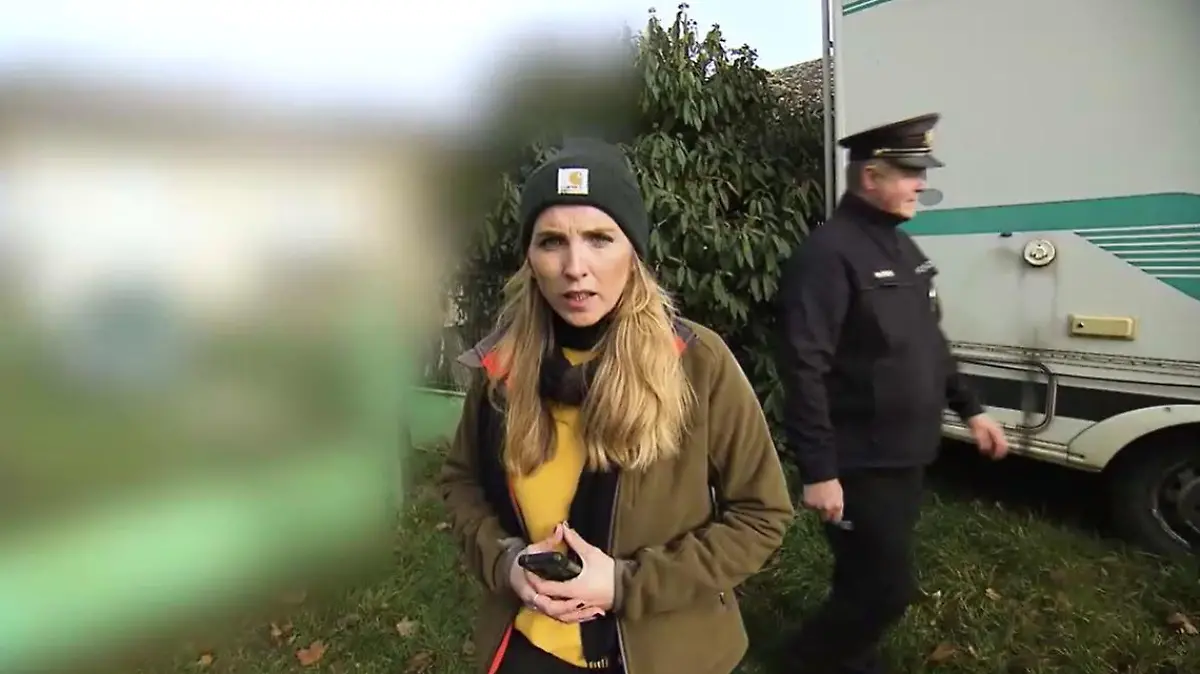 RTL-Reporterin Carolin Unger war bei der Razzia der Polizei in Tschechien mit dabei