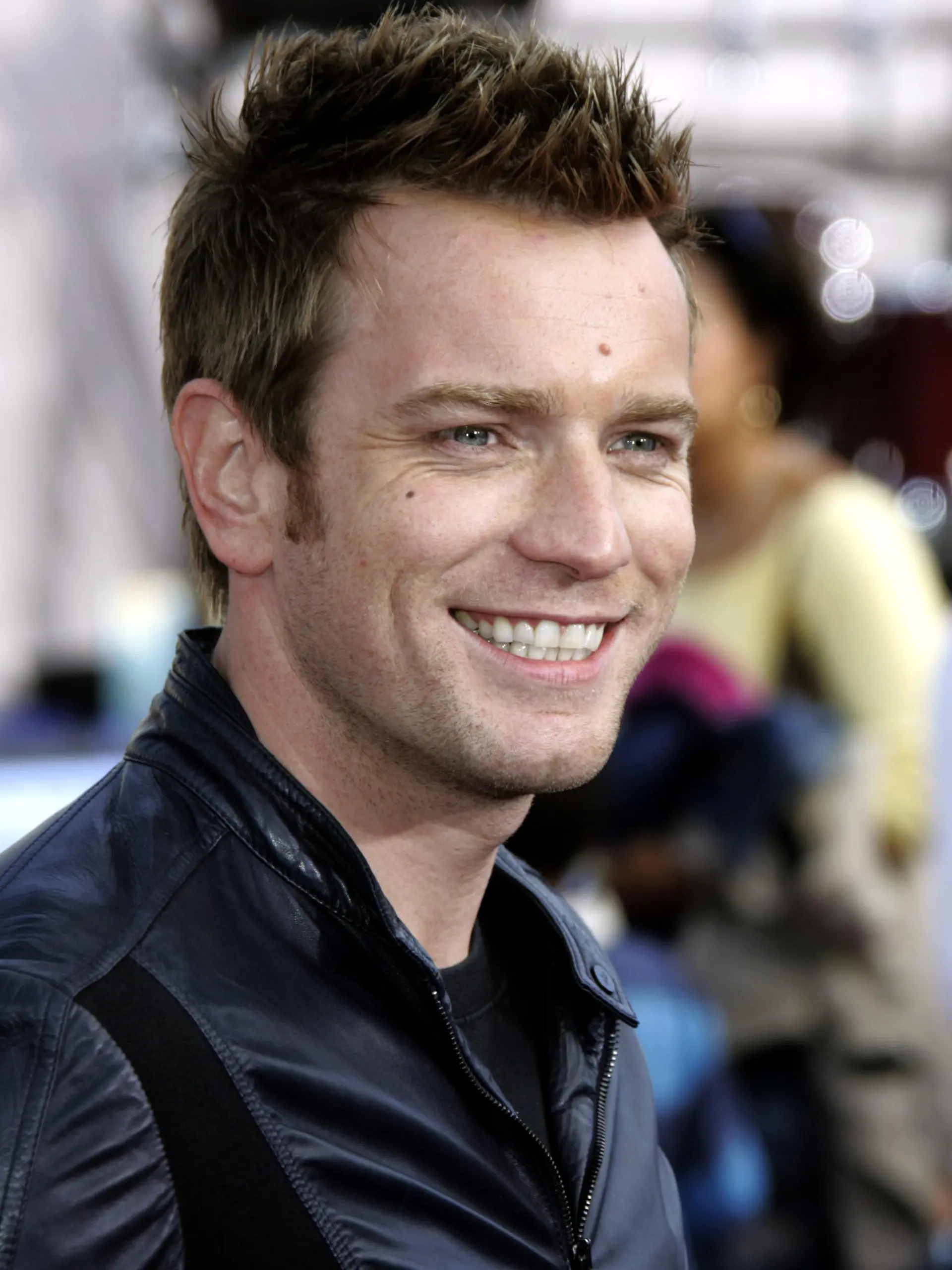 Der schottische Schauspieler Ewan McGregorposiert bei der  Premiere seines Films "Robots" am 06.03.2005  im Mann Village Theatre in Westwood (Kalifornien). Foto: Hubert Boesl  +++(c) dpa - Report+++