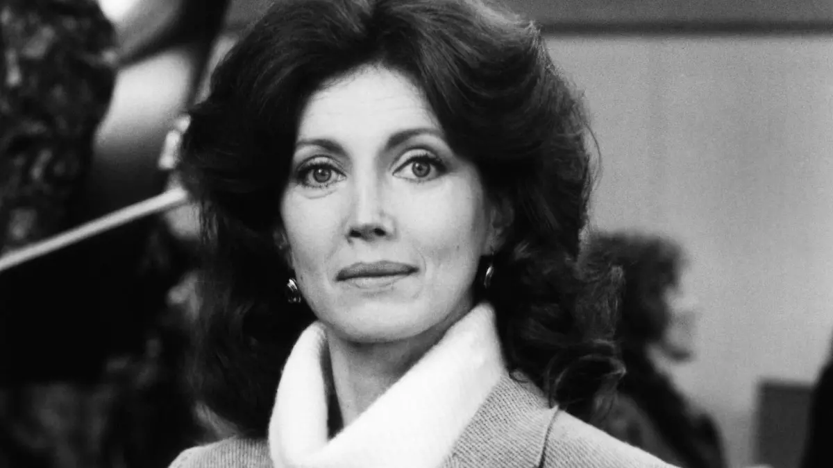 TARGET, Gayle Hunnicutt, 1985, Warner Bros./courtesy Everett Collection Warner Bros/Courtesy Everett Collection ACHTUNG AUFNAHMEDATUM GESCHÄTZT PUBLICATIONxINxGERxSUIxAUTxONLY Copyright: xWarnerxBros/CourtesyxEverettxCollectionx MBDTARG EC008