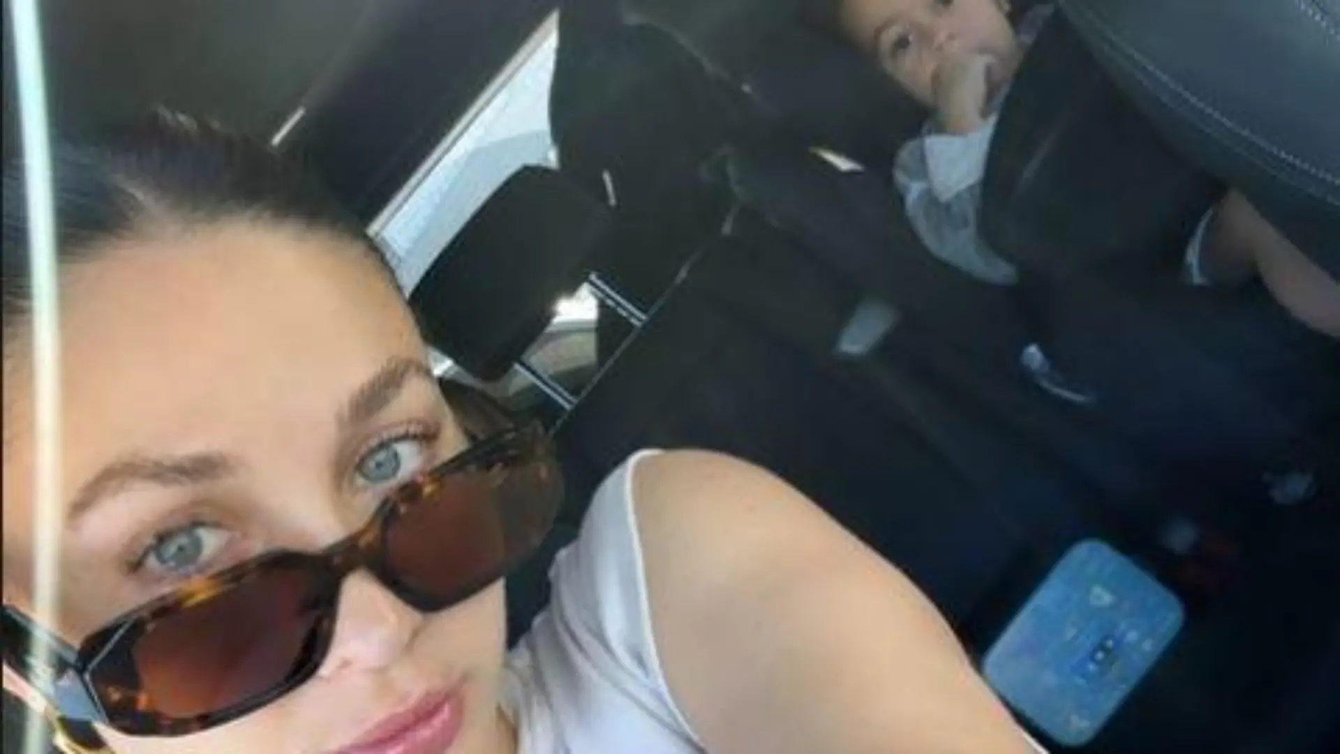 Ann-Kathrin Götze und ihr Sohn Rome