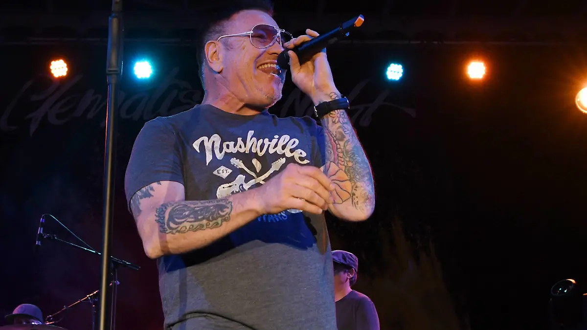 January 30, 2020, West Palm Beach, Florida, USA: Steve Harwell of the band Smash Mouth performs at Super Clematis by Night in downtown West Palm Beach. The event also showcased football-themed activities, marching bands and NFL players. West Palm Beach USA - ZUMAp77_ 20200130_zaf_p77_016 Copyright: xJimxRassolx