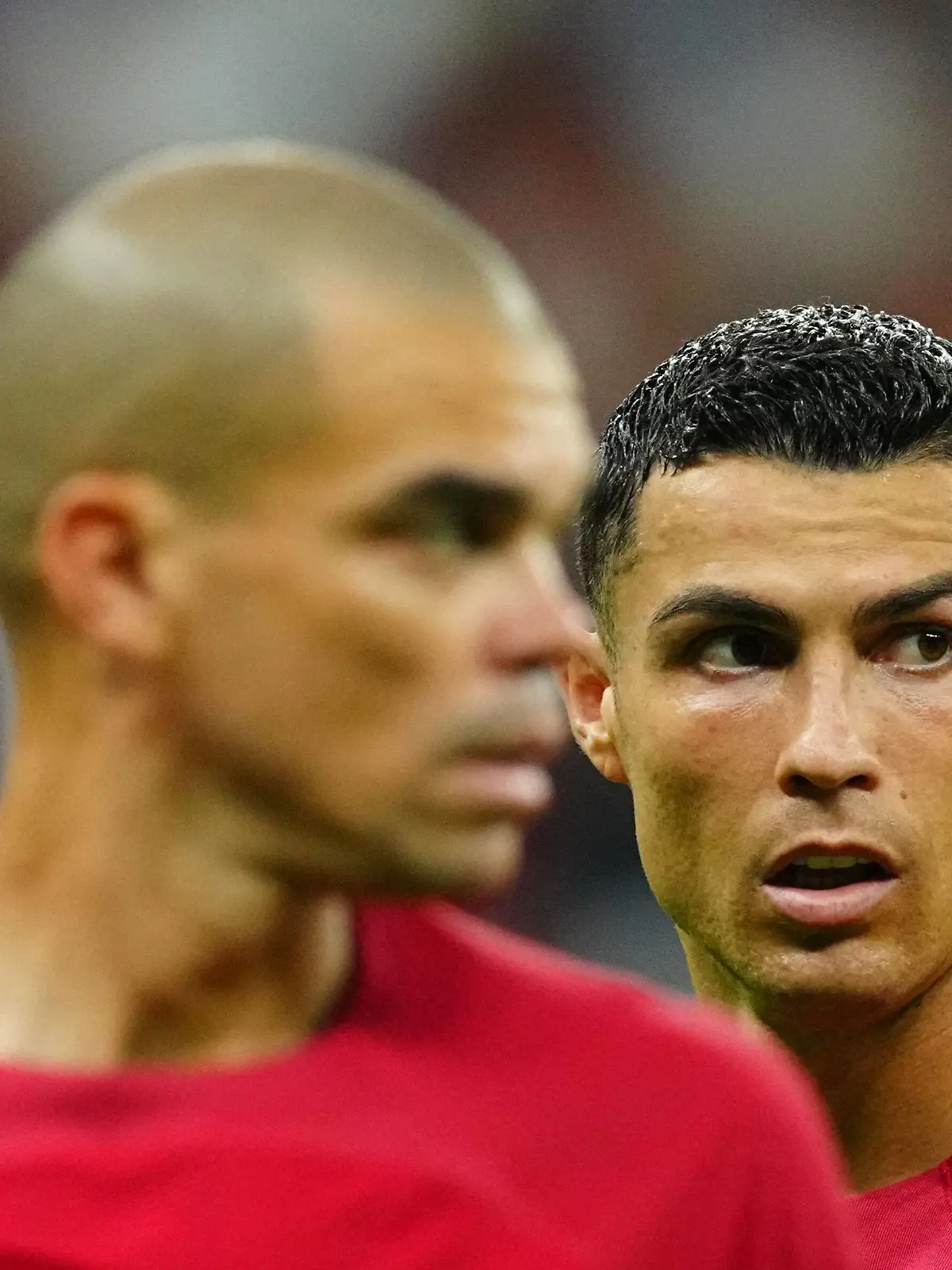  Mandatory Credit: Photo by Javier Garcia/Shutterstock 13634934dl Pepe of Portugal and Cristiano Ronaldo of Portugal. Portugal v Uruguay, FIFA World Cup, WM, Weltmeisterschaft, Fussball 2022, Group H, Football, Lusail Stadium, Al Daayen, Qatar - 28 Nov 2022 Editorial Use Only Portugal v Uruguay, FIFA World Cup 2022, Group H, Football, Lusail Stadium, Al Daayen, Qatar - 28 Nov 2022 Editorial Use Only PUBLICATIONxINxGERxSUIxAUTxHUNxGRExMLTxCYPxROUxBULxUAExKSAxONLY Copyright: xJavierxGarcia/Shutterstockx 13634934dl