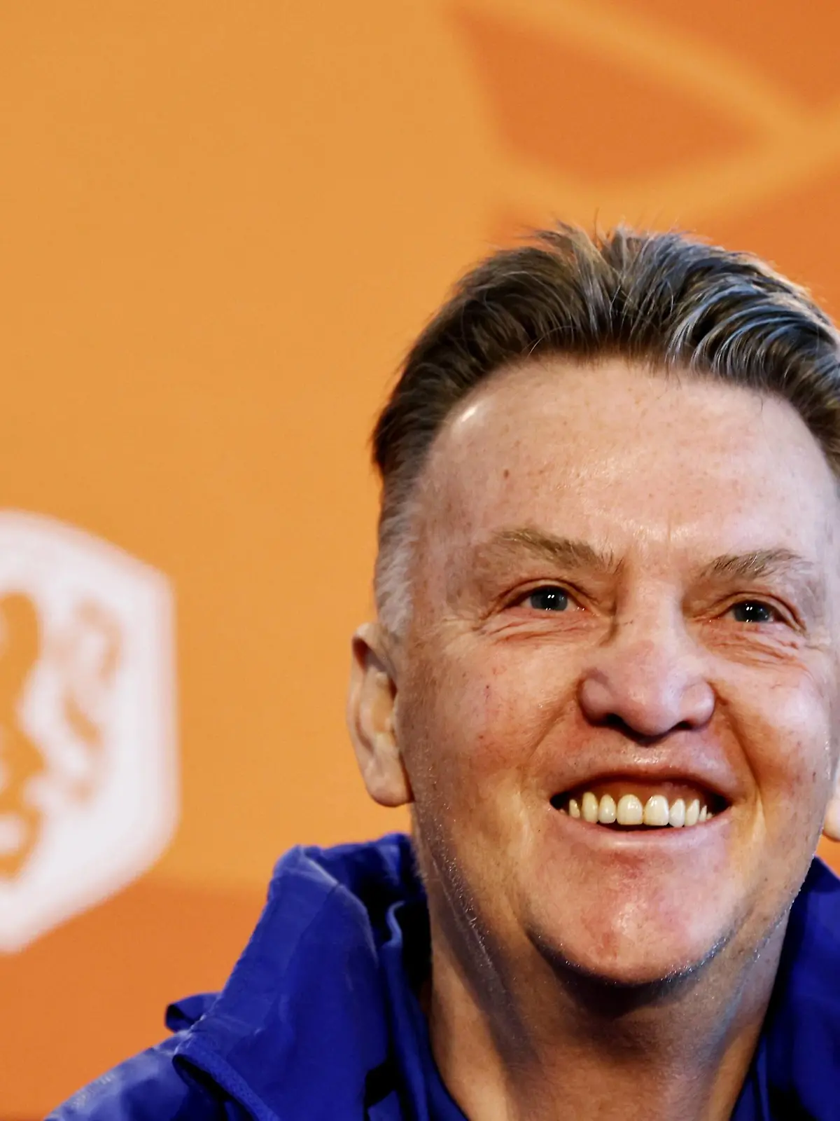  ZEIST - Coach Louis van Gaal during a press conference, PK, Pressekonferenz of the Dutch national team, Nationalteam on the KNVB Campus on March 25, 2022 in Zeist, the Netherlands. The Dutch national team is preparing for the friendly matches against Denmark and Germany. ANP MAURICE VAN STEEN International Friendly, Länderspiel, Nationalmannschaft 2021/2022 xVIxANPxSportx/xxANPxIVx *** ZEIST Coach Louis van Gaal during a press conference of the Dutch national team on the KNVB Campus on March 25, 2022 in Zeist, the Netherlands The Dutch national team is preparing for the friendly matches against Denmark and Germany ANP MAURICE VAN STEEN International Friendly 2021 2022 xVIxANPxSportx xxANPxIVx 446079191 originalFilename: 446079191.jpg