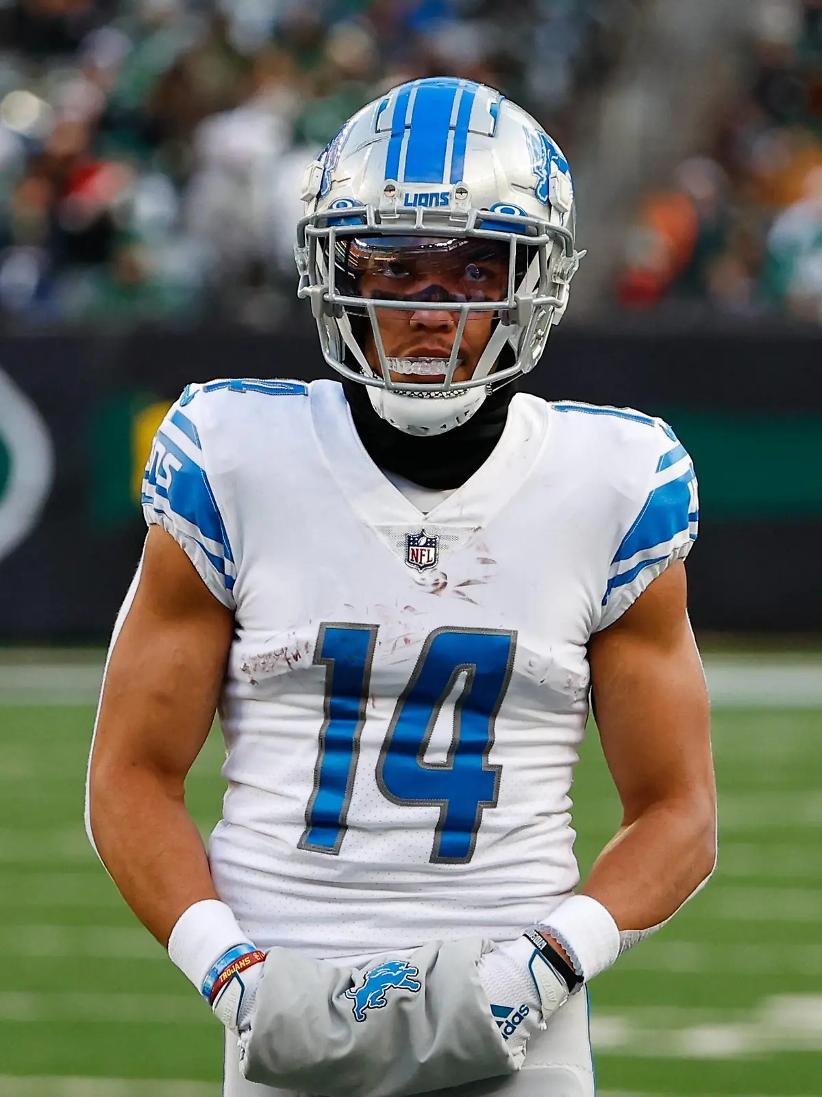 EAST RUTHERFORD, NJ - DECEMBER 18: Detroit Lions wide receiver Amon-Ra St. Brown 14 during the National Football League game between the New York Jets and the Detroit Lions on December 18, 2022 at MetLife Stadium in East Rutherford, New Jersey. Photo by Rich Graessle/Icon Sportswire NFL, American Football Herren, USA DEC 18 Lions at Jets Icon22121811302 