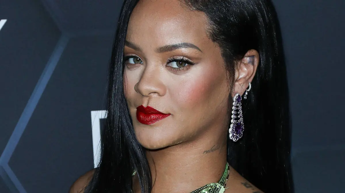 Fenty Beauty And Fenty Skin Celebration Hosted By Rihanna Barbadian singer Rihanna Robyn Rihanna Fenty NH wearing The Attico arrives at the Fenty Beauty And Fenty Skin Celebration Hosted By Rihanna held at Goya Studios on February 11, 2022 in Hollywood, Los Angeles, California, United States. Goya Studios, Hollywood, Los Angeles, California California United States PUBLICATIONxNOTxINxFRA Copyright: xImagexPressxAgencyx originalFilename: collin-fentybea220212_npVxf.jpg
