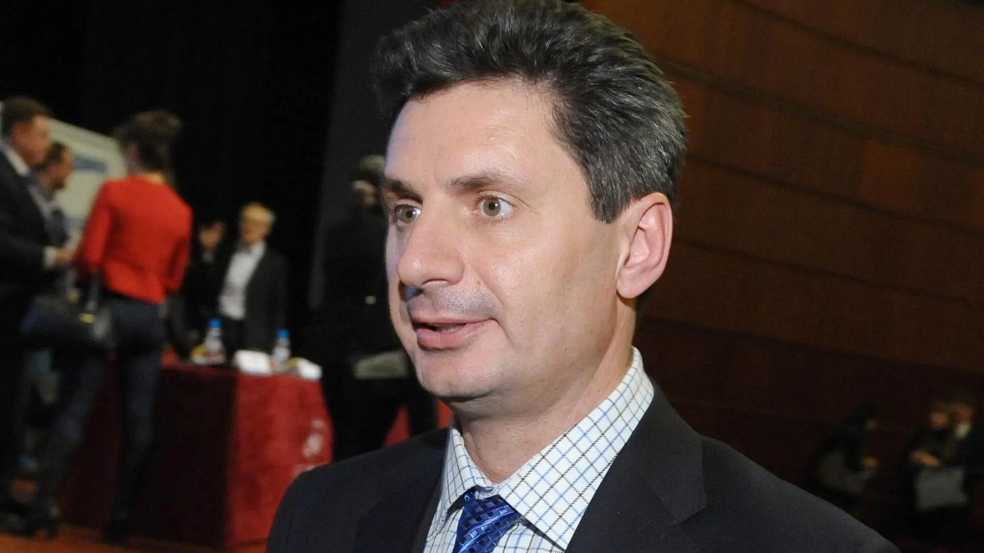 Bildnummer: 54657408 Datum: 19.11.2010 Copyright: imago/ITAR-TASS
ITAR-TASS: MOSCOW, RUSSIA. NOVEMBER 18, 2010. Vyacheslav Taran, chairman of Forex Club board of directors, at the second annual Russian Money Market 2010: Modern Opportunities conference held at the Renaissance Moscow Hotel. PUBLICATIONxINxGERxAUTxONLY People Wirtschaft Porträt kbdig xdp xo0x premiumd 2010 hoch
54657408 Date 19 11 2010 Copyright Imago ITAR TASS ITAR TASS Moscow Russia November 18 2010 Vyacheslav Taran Chairman of Forex Club Board of Directors AT The Second Annual Russian Money Market 2010 Modern Opportunities Conference Hero AT The Renaissance Moscow Hotel PUBLICATIONxINxGERxAUTxONLY Celebrities Economy Portrait Kbdig XDP xo0x premiumd 2010 vertical
