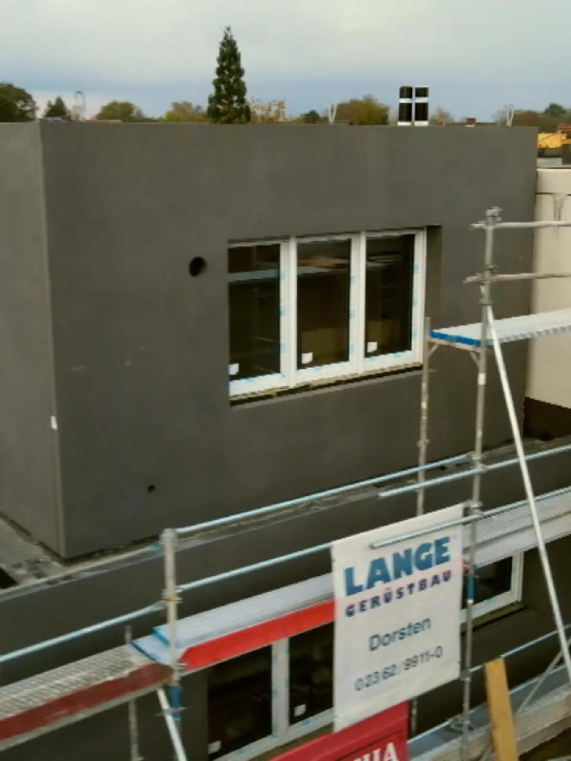 Bild zu: "Recycle-Haus aus altem Bauschutt "