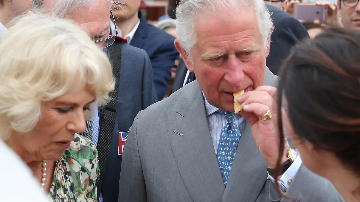 Royal visit to France and Greece - Day Three. The Prince of Wales and the Duchess of Cornwall tour Nice Flower Market, in Nice, France, meeting members of the public as well as stall holders as part of their visit to the country. Picture date: Wednesday May 9, 2018. See PA story ROYAL Charles. Photo credit should read: Andrew Matthews/PA Wire URN:36395477