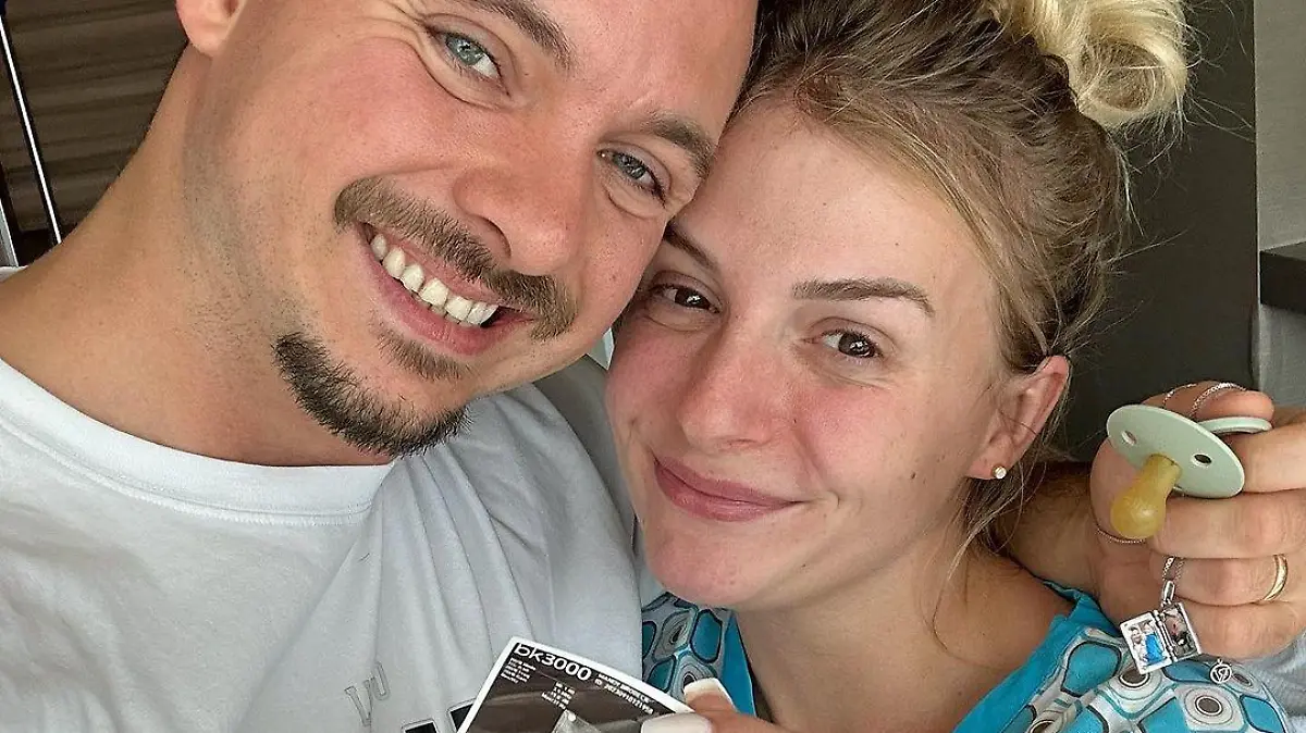 FitnessOskar und HealthyMandy sind in freudiger Erwartung.