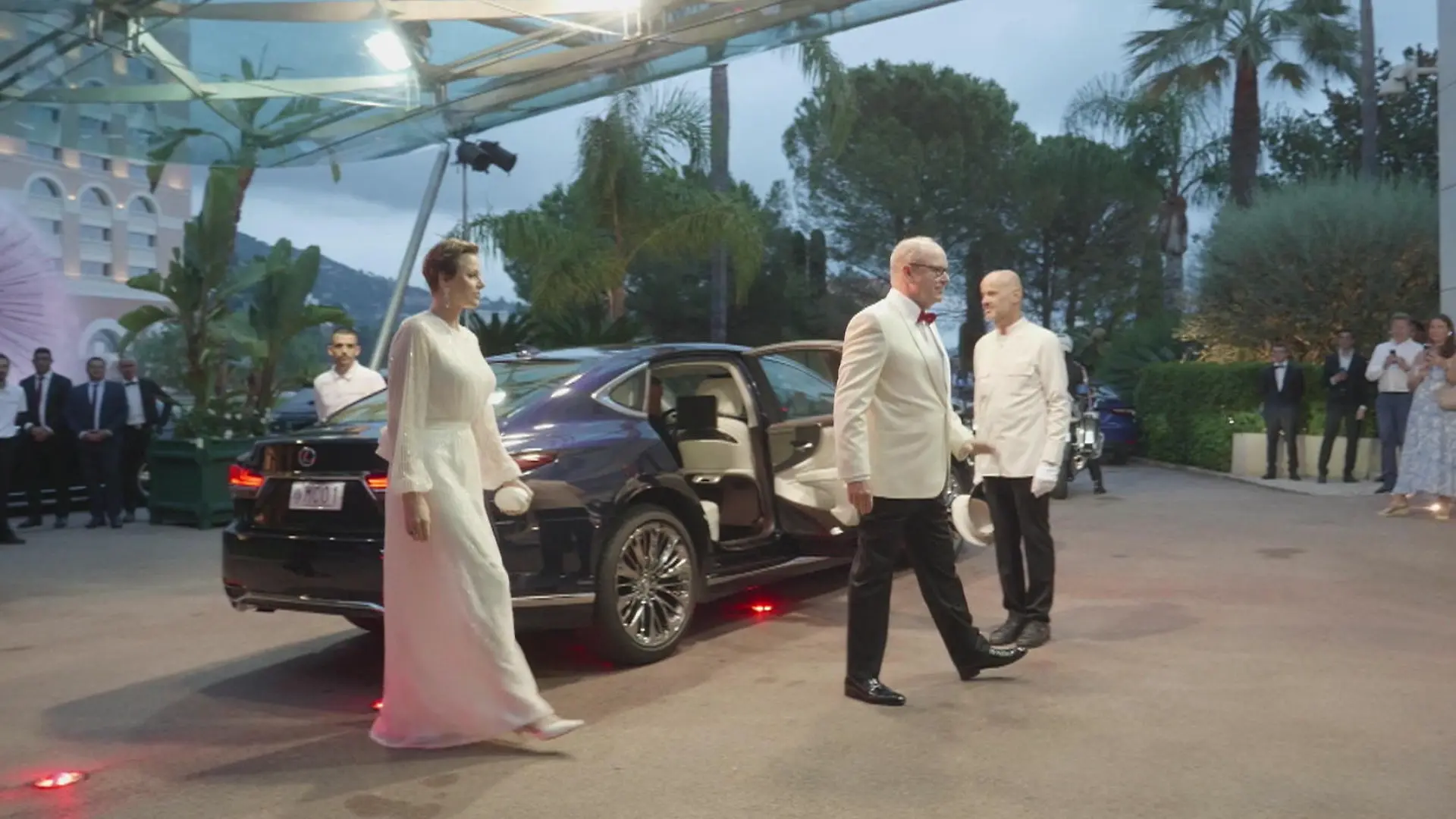 Was DIESER Auftritt für Charlène und Albert bedeutet Comeback beim Rotkreuzball in Monaco