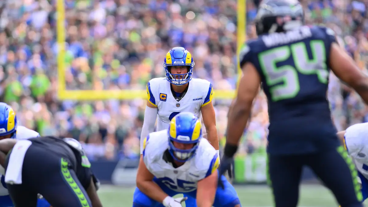 NFL, American Football Herren, USA Los Angeles Rams at Seattle Seahawks Sep 10, 2023 Seattle, Washington, USA Los Angeles Rams quarterback Matthew Stafford 9 during the second half against the Seattle Seahawks at Lumen Field. Seattle Lumen Field Washington USA, EDITORIAL USE ONLY PUBLICATIONxINxGERxSUIxAUTxONLY Copyright: xStevenxBisigx 20230910_cec_ab9_392