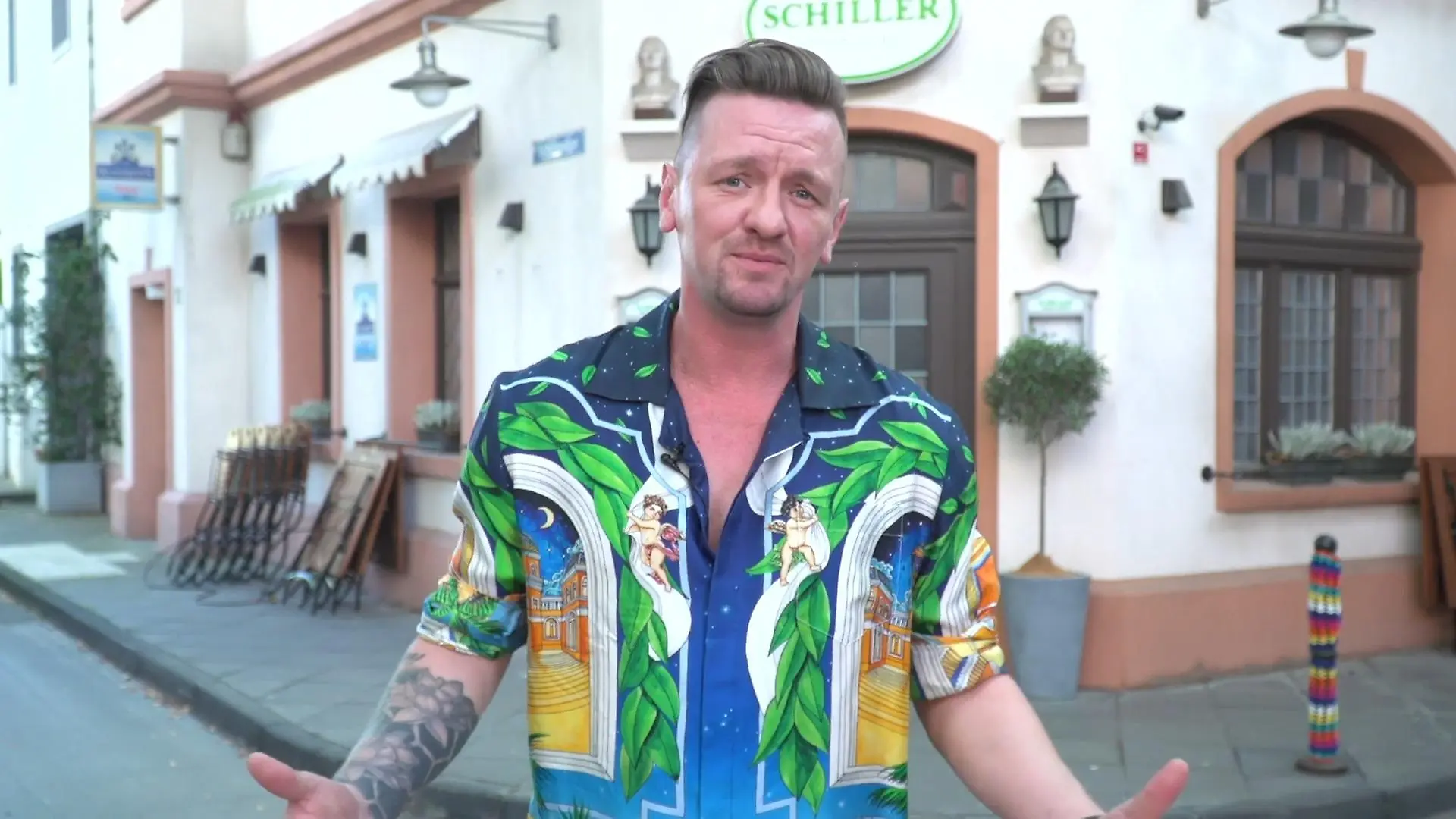 Ben Zucker spielt ein besonderes Konzert Schlager-Rocker zu Gast bei „Unter uns“