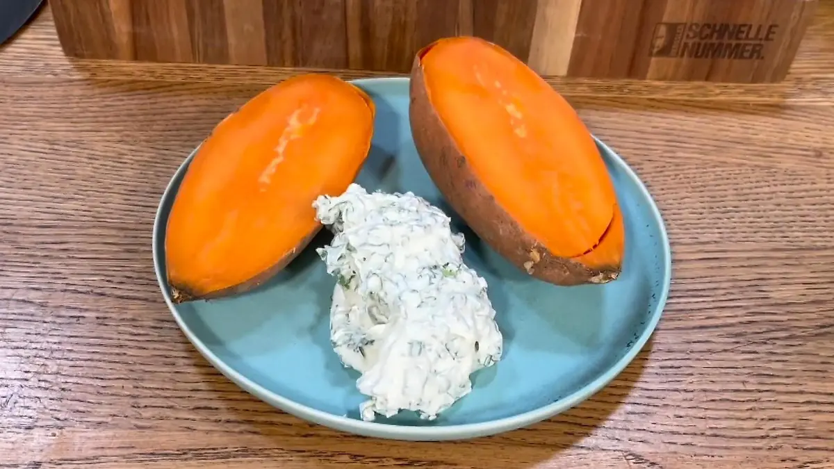 Hensslers schnelle Nummer: Pasta-Blitzrezept mit Bandnudeln „alla ... Hensslers schnelle Nummer: Pasta-Blitzrezept mit Bandnudeln „alla ...