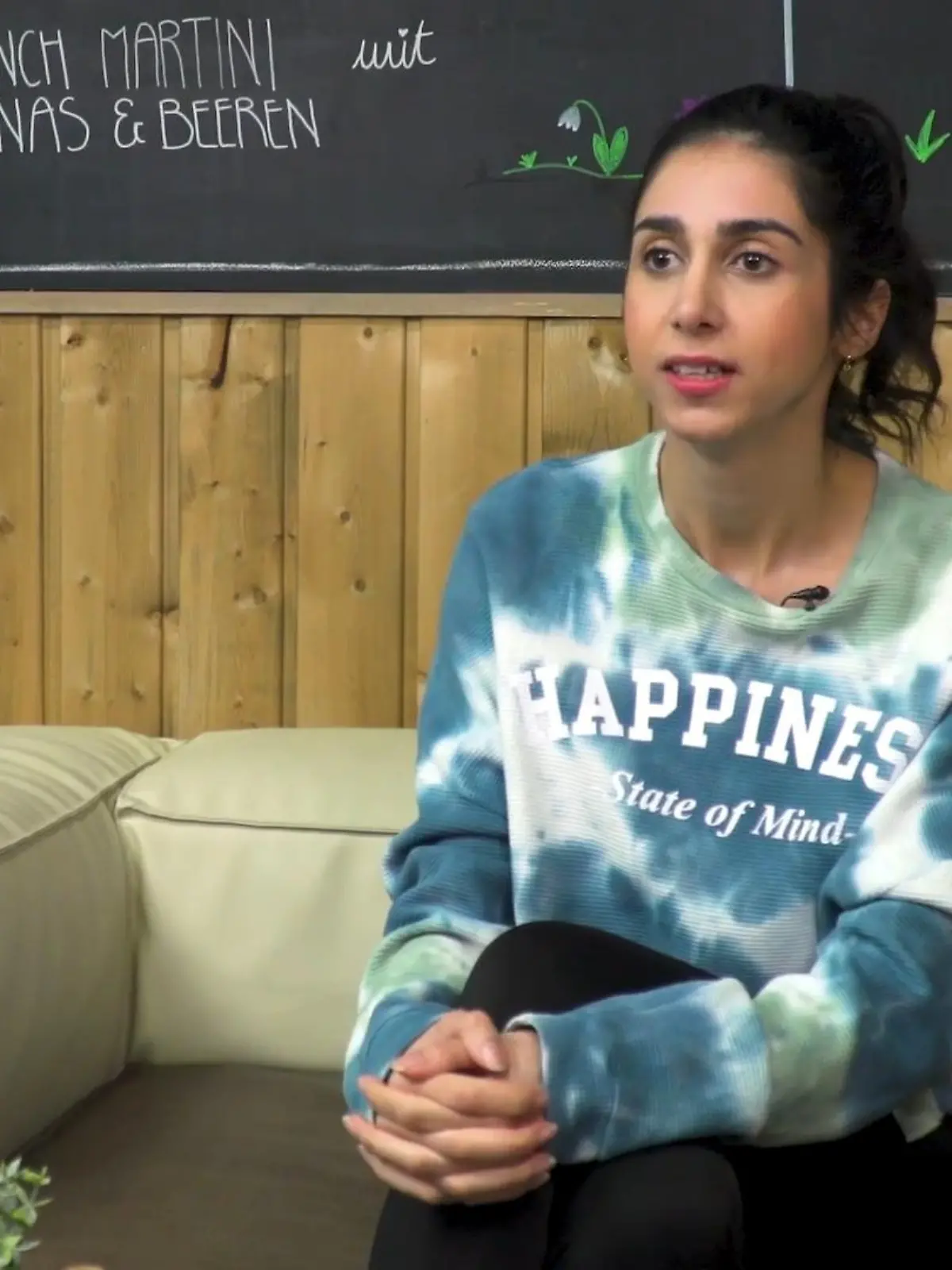 Bild zu: "Suri Abbassi verrät, wie es mit ihrer Rolle jetzt weitergeht"