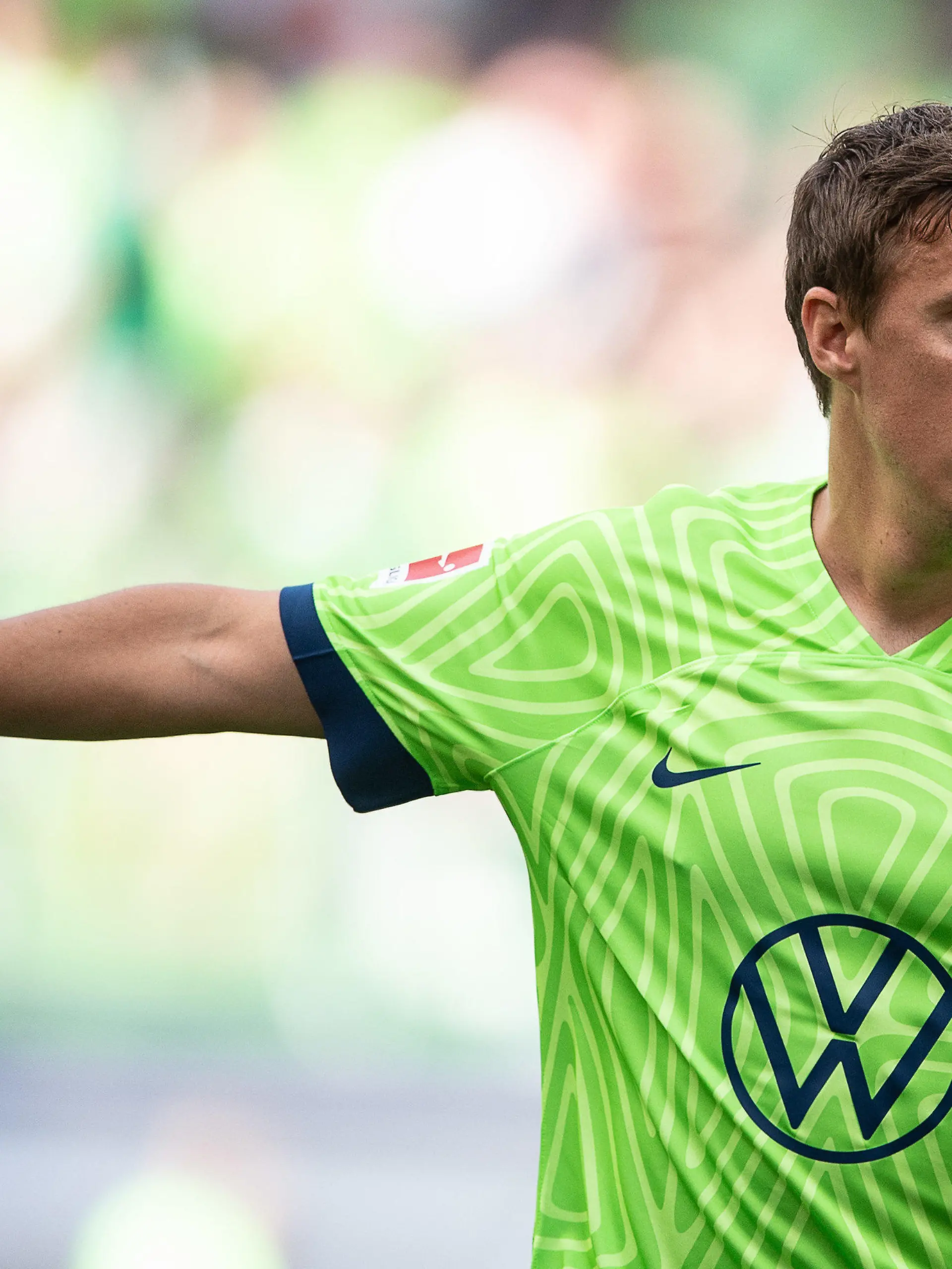 ARCHIV - 06.08.2022, Niedersachsen, Wolfsburg: Fußball: Bundesliga, VfL Wolfsburg - Werder Bremen, 1. Spieltag, Volkswagen Arena. Wolfsburgs Max Kruse gestikuliert. (zu dpa: «Wolfsburgs Sportdirektor: Kruse-Lösung im Winter») Foto: Swen Pförtner/dpa - WICHTIGER HINWEIS: Gemäß den Vorgaben der DFL Deutsche Fußball Liga bzw. des DFB Deutscher Fußball-Bund ist es untersagt, in dem Stadion und/oder vom Spiel angefertigte Fotoaufnahmen in Form von Sequenzbildern und/oder videoähnlichen Fotostrecken zu verwerten bzw. verwerten zu lassen. +++ dpa-Bildfunk +++