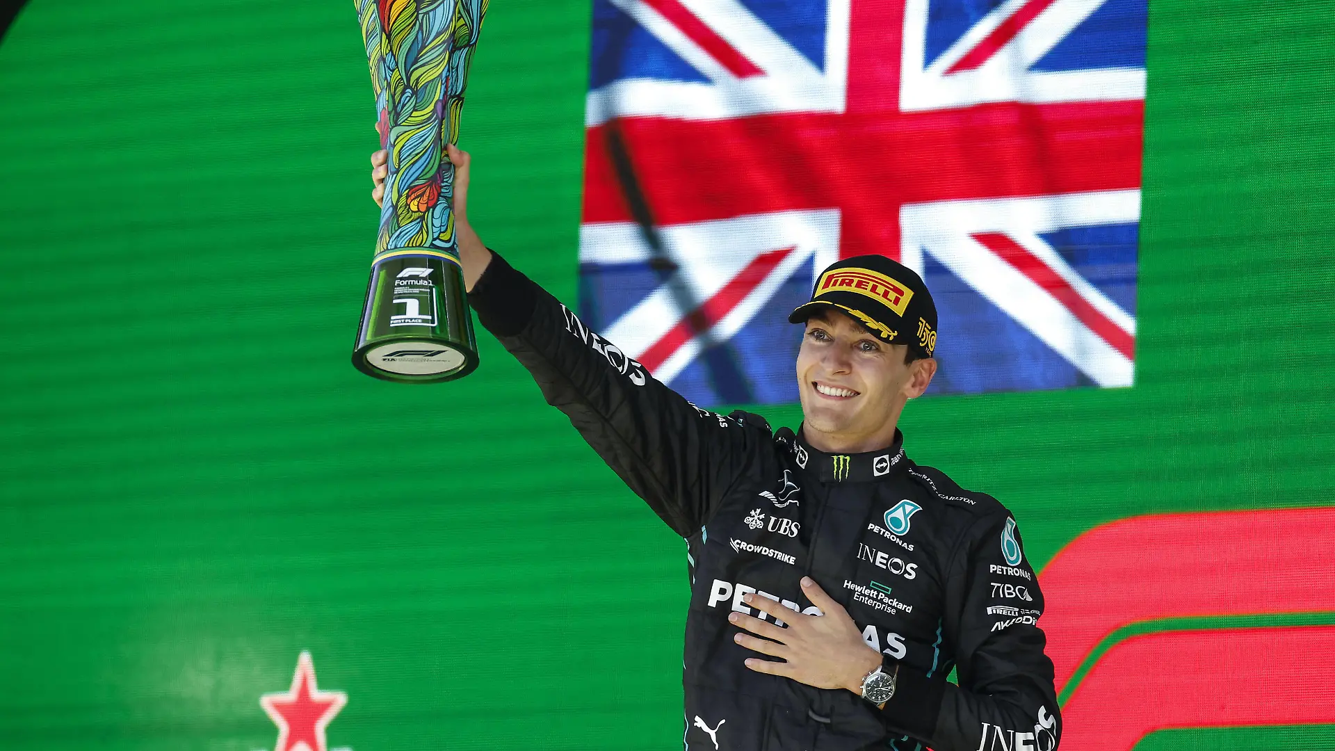 RUSSELL George gbr, Mercedes AMG F1 Team W13, portrait podium during the Formula 1 Heineken Grande Premio de Sao Paulo 2022, Sao Paulo Grand Prix Grand Prix 2022, 21st round of the 2022 FIA Formula One World Championship, WM, Weltmeisterschaft from November 11 to 13, 2022 on the Interlagos Circuit, in Sao Paulo, Brazil - F1 - SAO PAULO GRAND PRIX 2022 - RACE DPPI/Panoramic PUBLICATIONxNOTxINxFRAxITAxBEL 20221113_F12022GP21BRA_JK196925