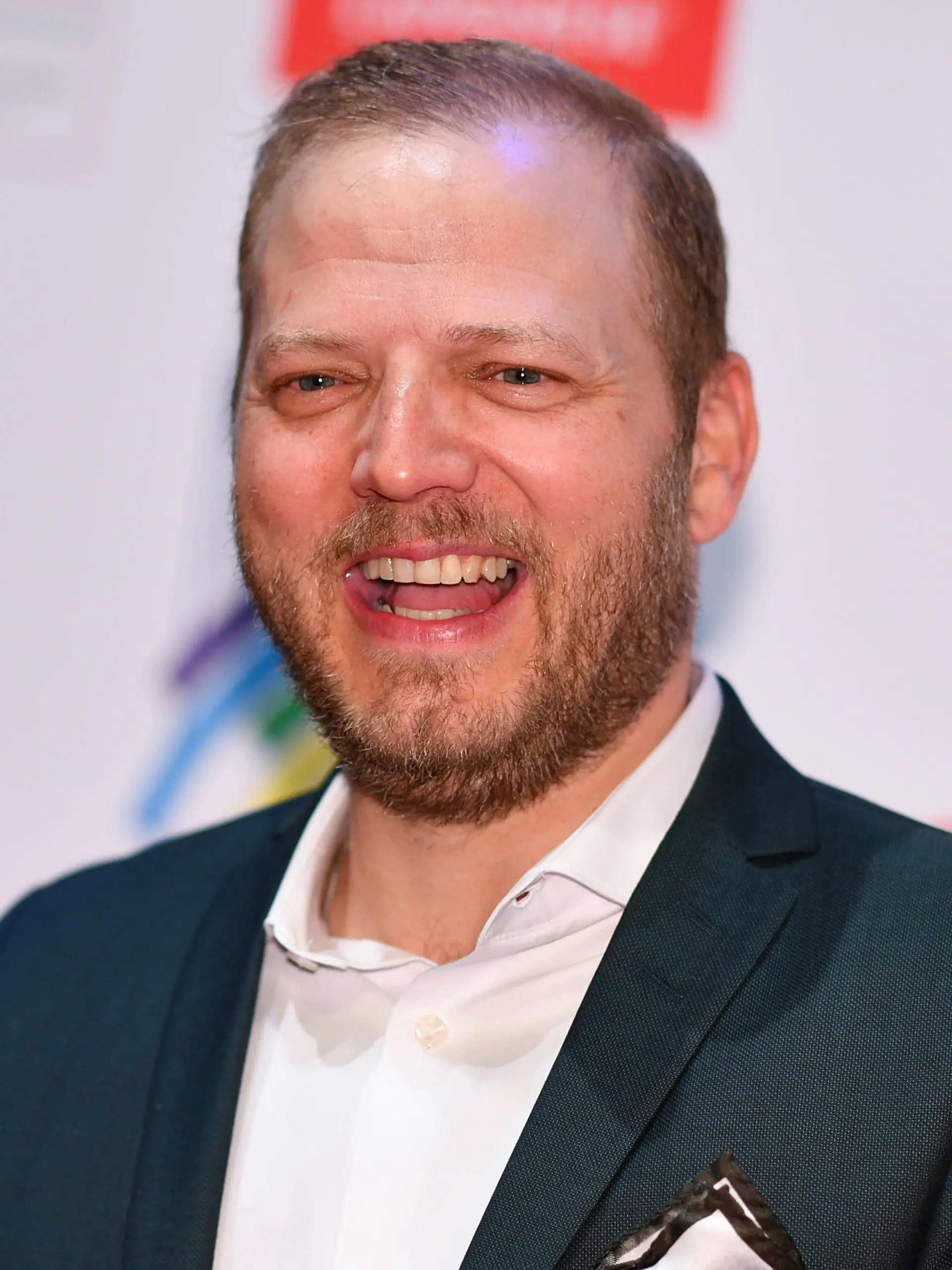 ARCHIV - 07.04.2017, Baden-Württemberg, Rust: Mario Barth kommt im Europa-Park zur Verleihung der Radio Regenbogen Awards. Mario Barth feiert am 01.11.2022 seinen 50. Geburtstag. (zu dpa: Kennste? Kennste - Mario Barth wird 50) Foto: picture alliance / Uwe Anspach/dpa +++ dpa-Bildfunk +++