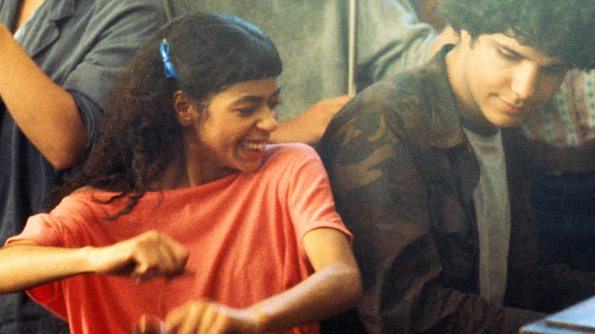 FAME, Lee Curreri, Irene Cara, 1980 Courtesy Everett Collection PUBLICATIONxINxGERxSUIxAUTxONLY Copyright: xCourtesyxEverettxCollectionx M4DFAME EC002