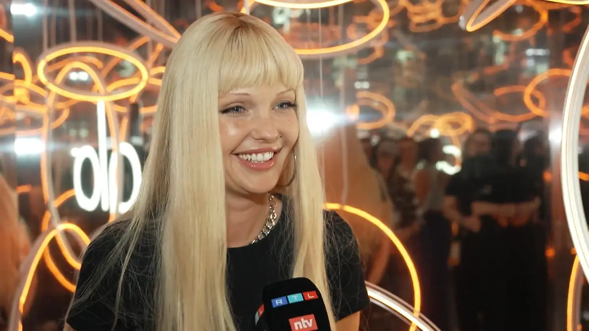 Bonnie Strange über ihre "Bali"-Erziehungsmethode Goldie wird bald 5!