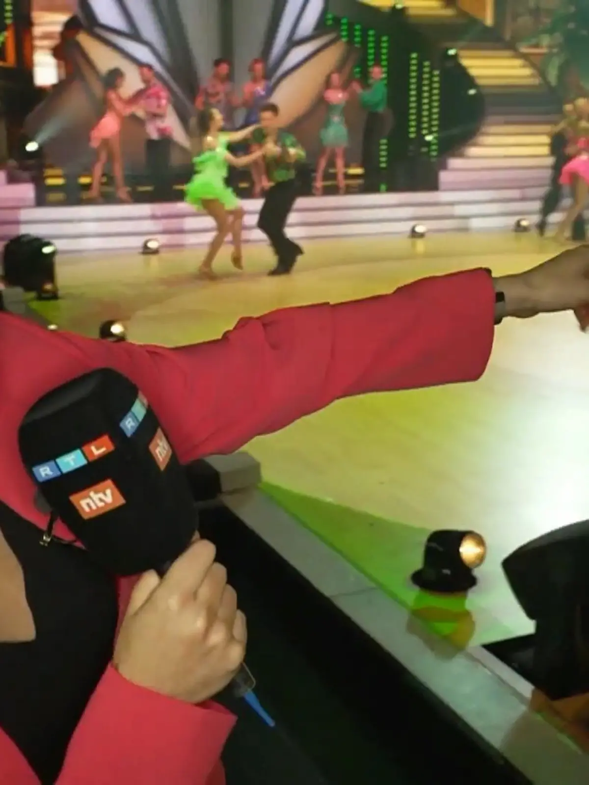 Bild zu: "Das gab's noch nie! Renata Lusin macht den Backstage-Check"