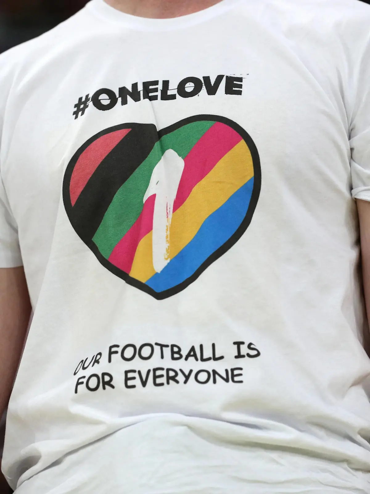 Sport Bilder des Tages 23rd November 2022 Ahmed bin Ali Stadium, Al Rayyan, Qatar FIFA World Cup, WM, Weltmeisterschaft, Fussball Football, Belgium versus Canada Belgium fan wearing a One Love Rainbow Heart t-shirt inside Ahmed bin Ali Stadium PUBLICATIONxNOTxINxUK ActionPlus12452080 JohnxPatrickxFletcher