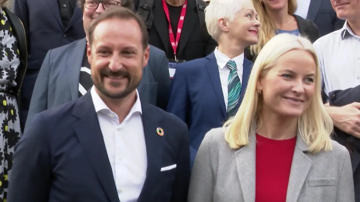 Prinz Haakon wird 50 Jahre alt Hinterhof-Party im Palast geplant