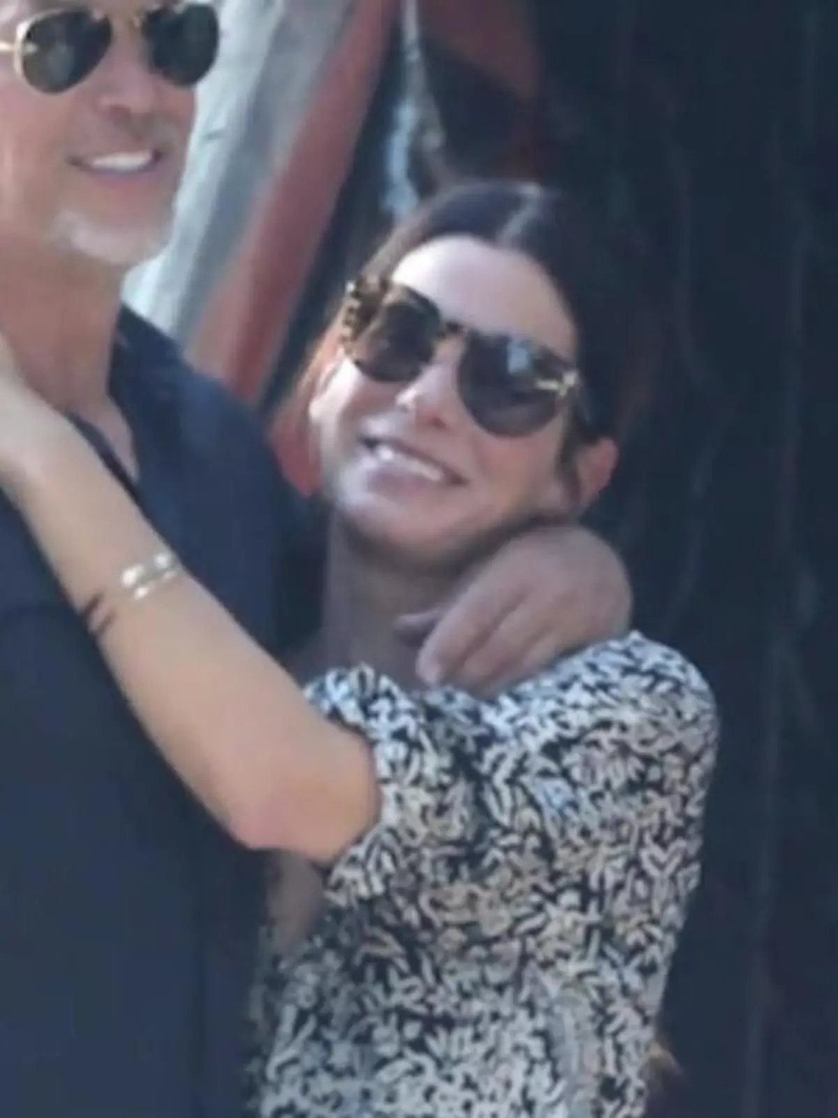 Bild zu: "Sandra Bullock zum ersten Mal gesichtet"
