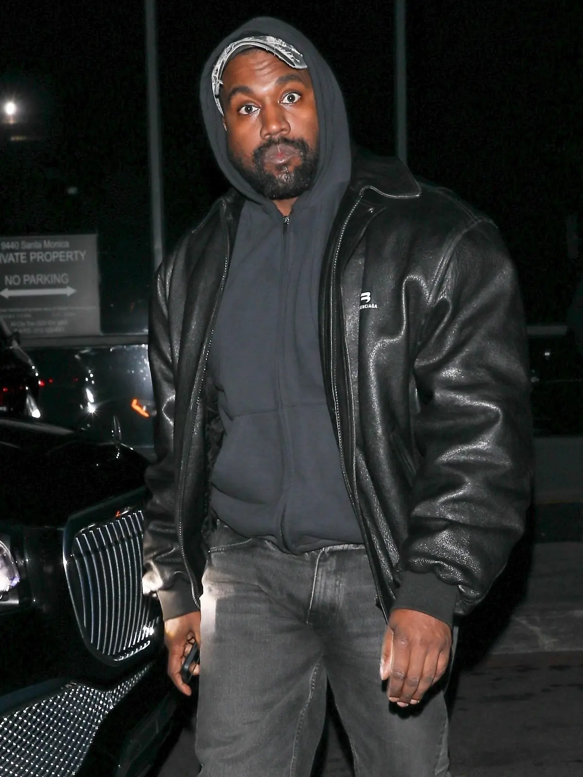 Beverly Hills, CA - Kanye West is seen attending Justin Laboys birthday at Tatel restaurant nightclub in Beverly Hills with a lot of friends. some friends of Kanye west were armed and could be security guards or even friends. Beverly Hills police were called to the scene and the street was closed off. Kanye as soon as the police arrived he walked back down the alley with his friends and left the scene
Pictured: Kanye West
BACKGRID USA 13 NOVEMBER 2022 

*UK Clients - Pictures Containing Children
Please Pixelate Face Prior To Publication*