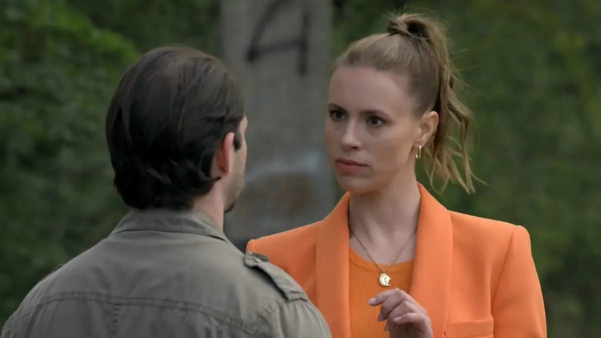 "Die Dosis macht das Gift" - Zoe löst Probleme eiskalt GZSZ-Folge 7811 vom 19. Juli 2023