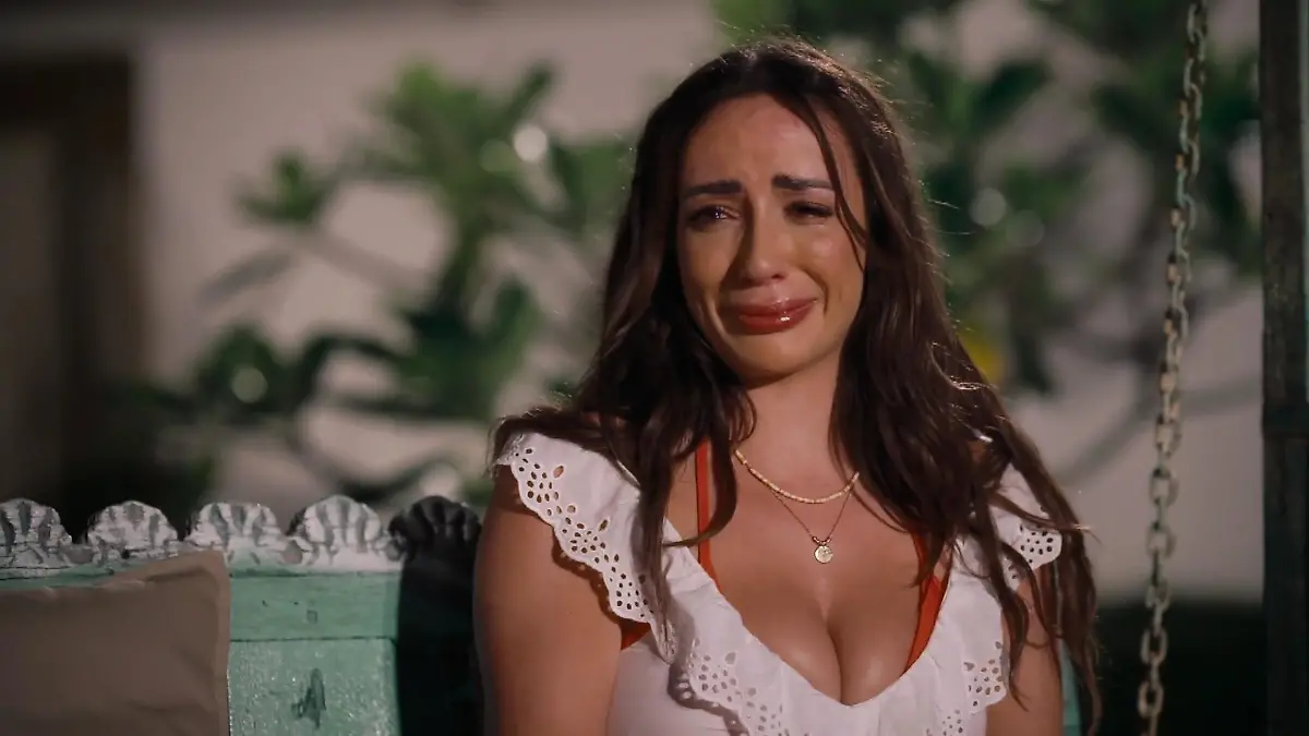 Jennifer Saro weint wegen ihres Sohnes Achtung, Bachelorette-Spoiler!