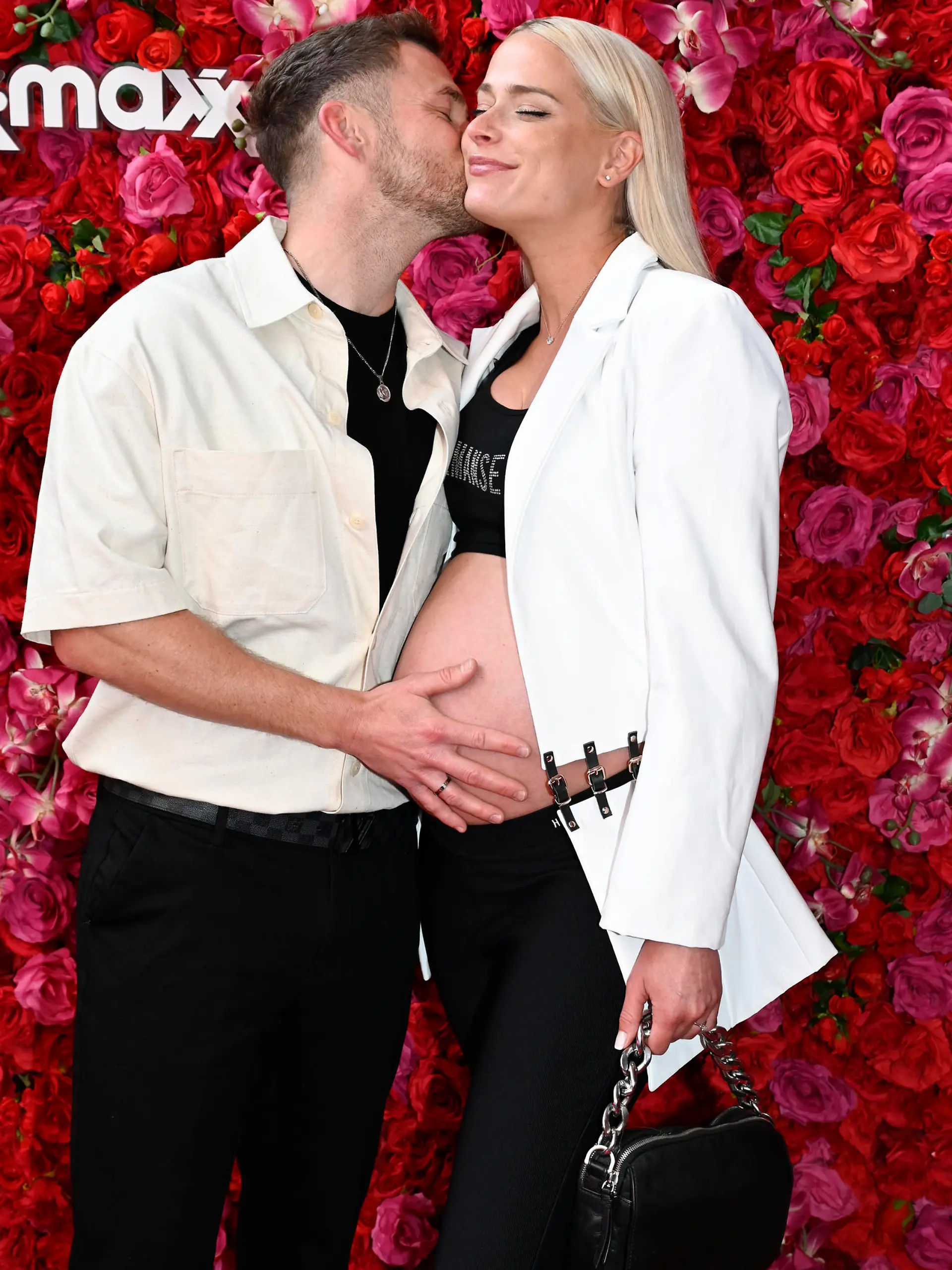 Philipp Stehler und Vanessa Ciomber bei der TKMaxx Eröffnung im Supercandy Pop Up Museum in Köln / 100523