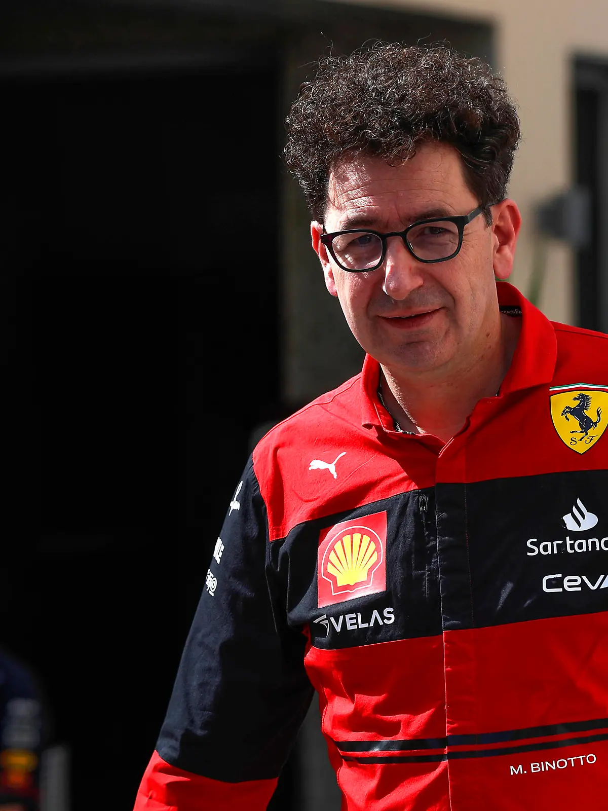  Formula 1 2022: Abu Dhabi GP YAS MARINA CIRCUIT, UNITED ARAB EMIRATES - NOVEMBER 20: Mattia Binotto, Team Principal, Ferrari, arrives into the paddock during the Abu Dhabi GP at Yas Marina Circuit on Sunday November 20, 2022 in Abu Dhabi, United Arab Emirates. Photo by Carl Bingham / LAT Images Images PUBLICATIONxINxGERxSUIxAUTxHUNxONLY GP2222_074812_X4I0656