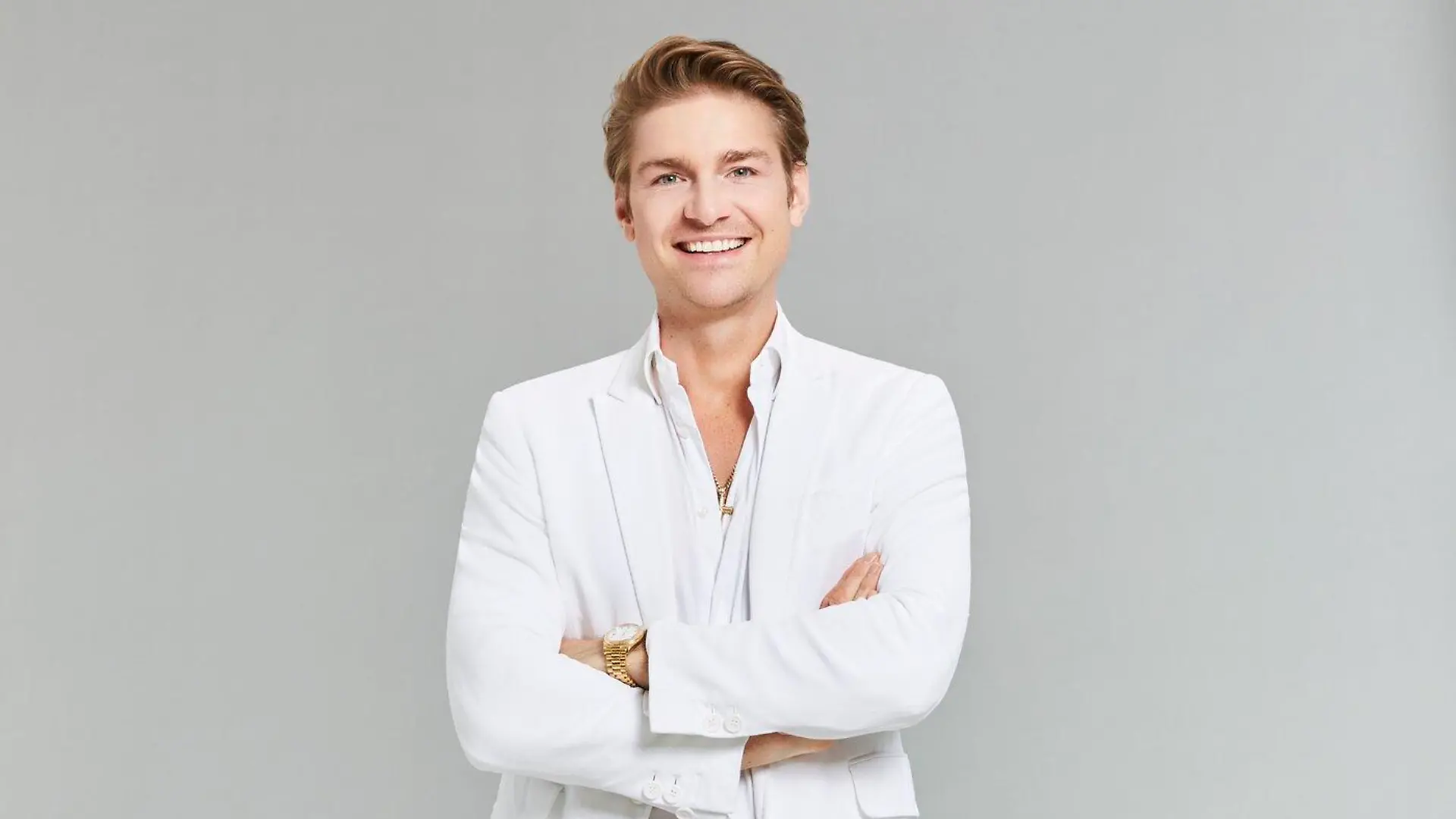 Titel: Promi Big Brother;
Staffel: 10;
Person: Jeremy Fragrance;
Copyright: SAT.1/Marc Rehbeck;
Fotograf: Marc Rehbeck;
Bildredakteur: Clarissa Schreiner;
Dateiname: 2568378.tif;
Rechtehinweis: Dieses Bild darf bis eine Woche nach Ausstrahlung honorarfrei fuer redaktionelle Zwecke und nur im Rahmen der Programmankuendigung verwendet werden. Spaetere Veroeffentlichungen sind nur nach Ruecksprache und ausdruecklicher Genehmigung der Seven.One Entertainment Group GmbH moeglich. Nicht fuer EPG! Verwendung nur mit vollstaendigem Copyrightvermerk. Das Foto darf nicht veraendert, bearbeitet und nur im Ganzen verwendet werden. Es darf nicht archiviert werden. Es darf nicht an Dritte weitergeleitet werden. Aneinanderreihung/Zusammenlegung/Kopplung von Bildern zum Zweck der Erstellung von Slide-Shows o.ä. nicht gestattet; Verbindung/Einfügen/Anfügen von Werbung nicht gestattet.
Bei Fragen: foto@seven.one
Voraussetzung fuer die Verwendung dieser Programmdaten ist die Zustimmung zu den Allgemeinen Geschaeftsbedingungen der Presselounges der Sender der Seven.One Entertainment Group GmbH.