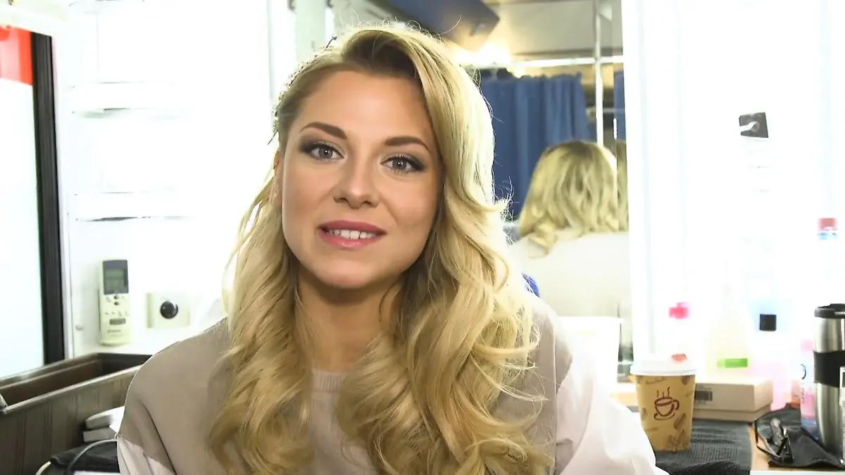 Valentina Pahde blickt auf die schönsten Drehs von Sunny GZSZ-Rückblick