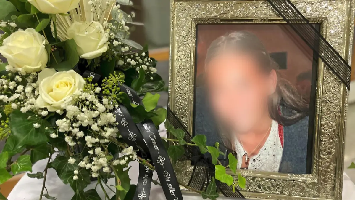 Hanna aus Aschau im Chiemgau verschwand nach einem Besuch in der Disco "Eiskeller", ihre Leiche wurde später von einem Passanten im Fluss Prien entdeckt.