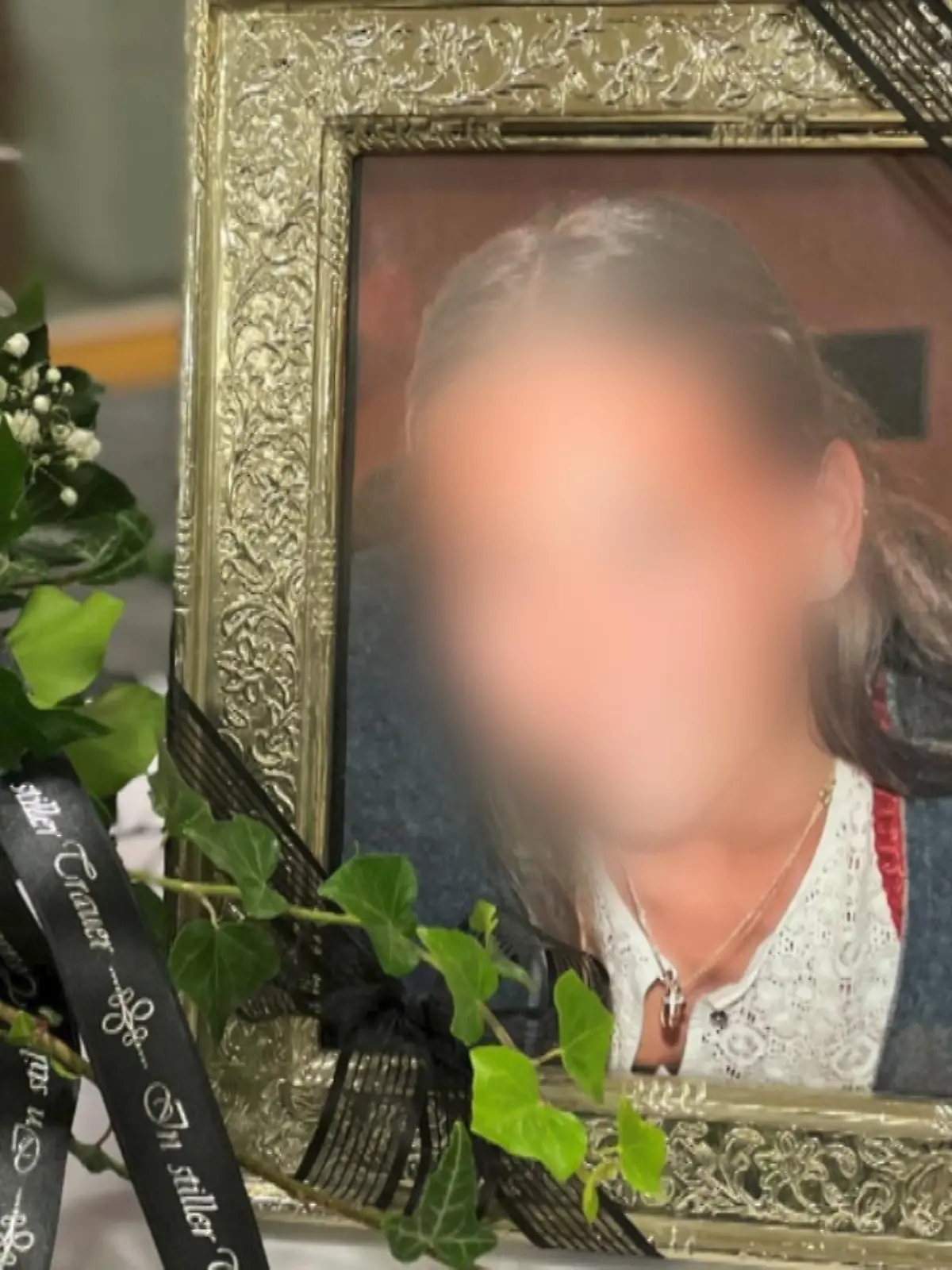 Hanna aus Aschau im Chiemgau verschwand nach einem Besuch in der Disco "Eiskeller", ihre Leiche wurde später von einem Passanten im Fluss Prien entdeckt.