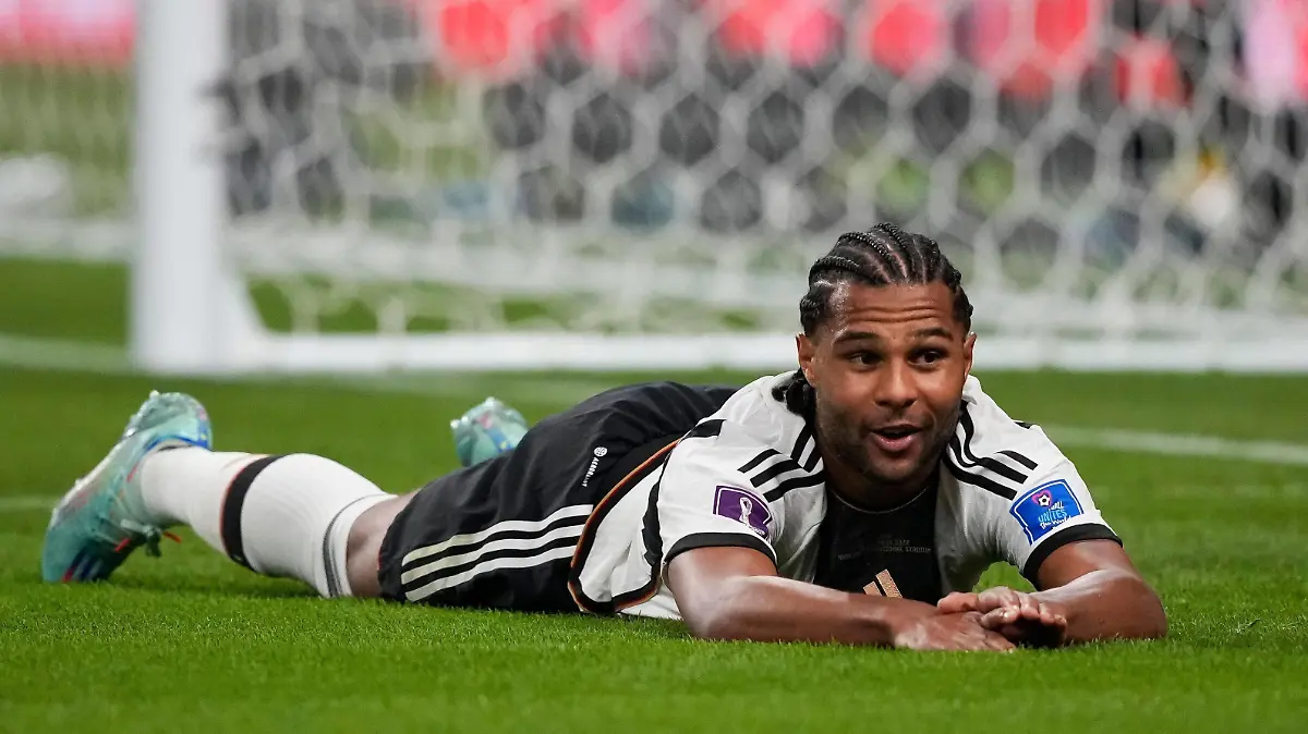 Sport Bilder des Tages Mandatory Credit: Photo by Dave Shopland/Shutterstock 13626476aq Serge Gnabry of Germany reacts after a missed chance Germany v Japan, FIFA World Cup, WM, Weltmeisterschaft, Fussball 2022, Group E, Football, Khalifa International Stadium, Ar-Rayyan, Qatar - 23 Nov 2022 Editorial Use Only Germany v Japan, FIFA World Cup 2022, Group E, Football, Khalifa International Stadium, Ar-Rayyan, Qatar - 23 Nov 2022 Editorial Use Only PUBLICATIONxINxGERxSUIxAUTXHUNxGRExMLTxCYPxROMxBULxUAExKSAxONLY Copyright: xDavexShopland/Shutterstockx 13626476aq