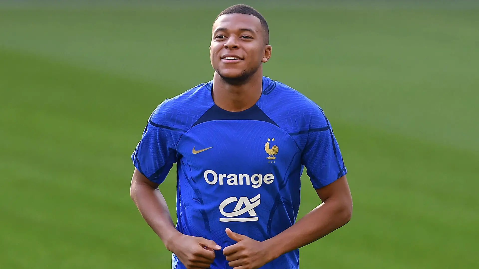Fußball Abschlusstraining Frankreich am 11.09.2023 im Signal Iduna Park in Dortmund Kylian Mbappe  Frankreich  DFB regulations prohibit any use of photographs as image sequences and/or quasi-video. *** Soccer final training France on 11 09 2023 at Signal Iduna Park in Dortmund Kylian Mbappe France DFB regulations prohibit any use of photographs as image sequences and or quasi video xRx