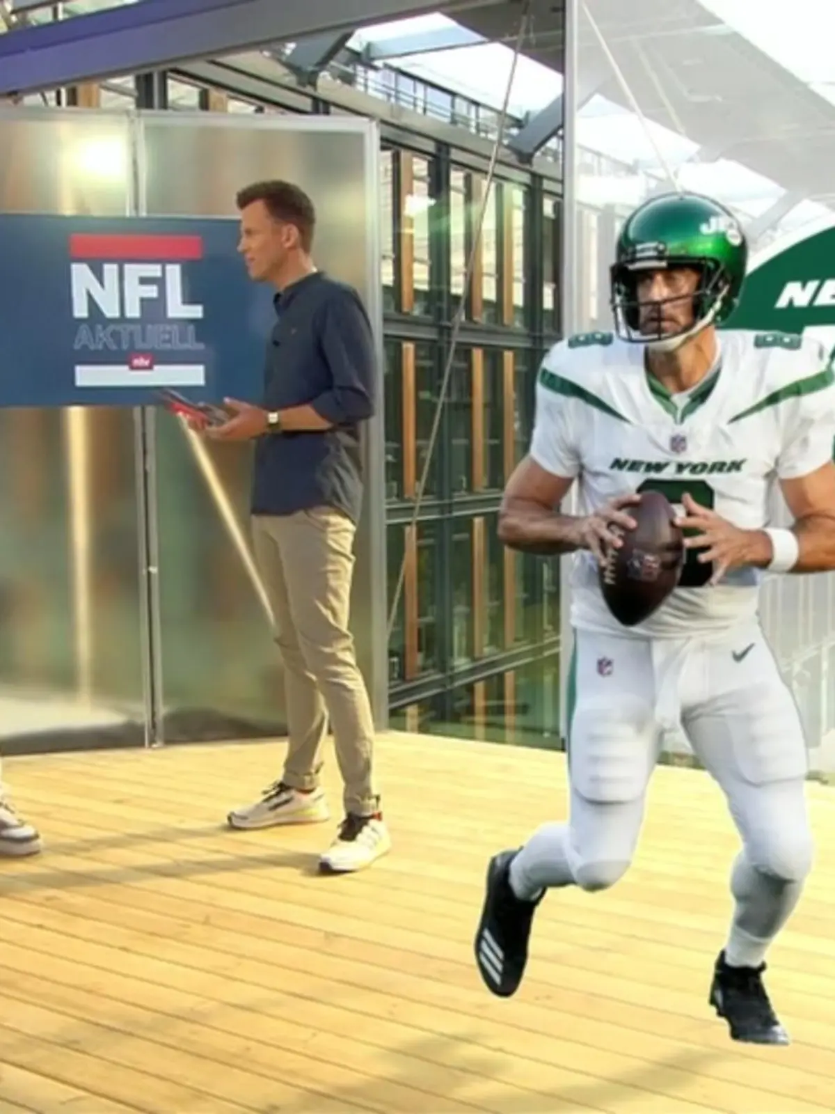 Beim ersten NFL-Spiel für sein neues Herzens-Team, die New York Jets, verletzte sich Quarterback Aaron Rodgers (39) schwer – Riss der Achillessehne. Jetzt ordnet RTL-Experte Jan Stecker sein Fehlen in der weiteren Saison ein.