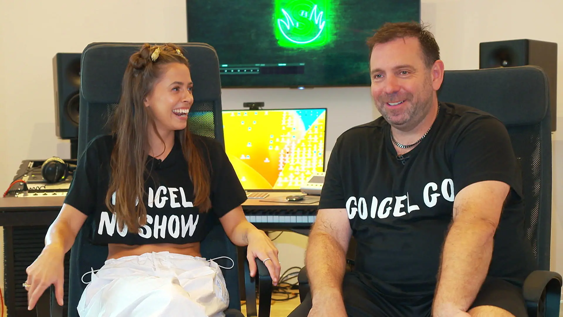 Vanessa Mai und Ikke Hüftgold nehmen Song auf Überraschungs-Duo!