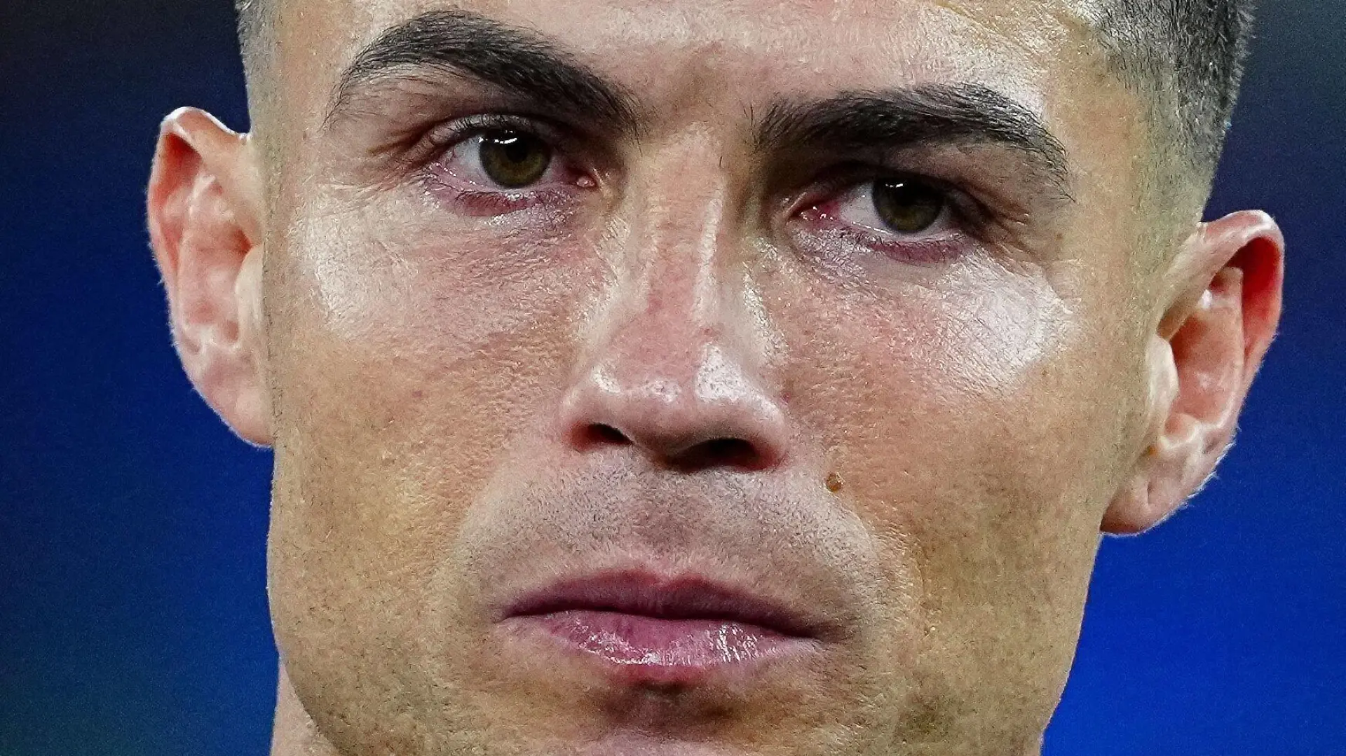 Mandatory Credit: Photo by Javier Garcia/Shutterstock 13626526bk Cristiano Ronaldo of Portugal looks emotional during national anthems Portugal v Ghana, FIFA World Cup, WM, Weltmeisterschaft, Fussball 2022, Group H, Football, Stadium 974, Doha, Qatar - 24 Nov 2022 Editorial Use Only Portugal v Ghana, FIFA World Cup 2022, Group H, Football, Stadium 974, Doha, Qatar - 24 Nov 2022 Editorial Use Only PUBLICATIONxINxGERxSUIxAUTXHUNxGRExMLTxCYPxROMxBULxUAExKSAxONLY Copyright: xJavierxGarcia/Shutterstockx 13626526bk