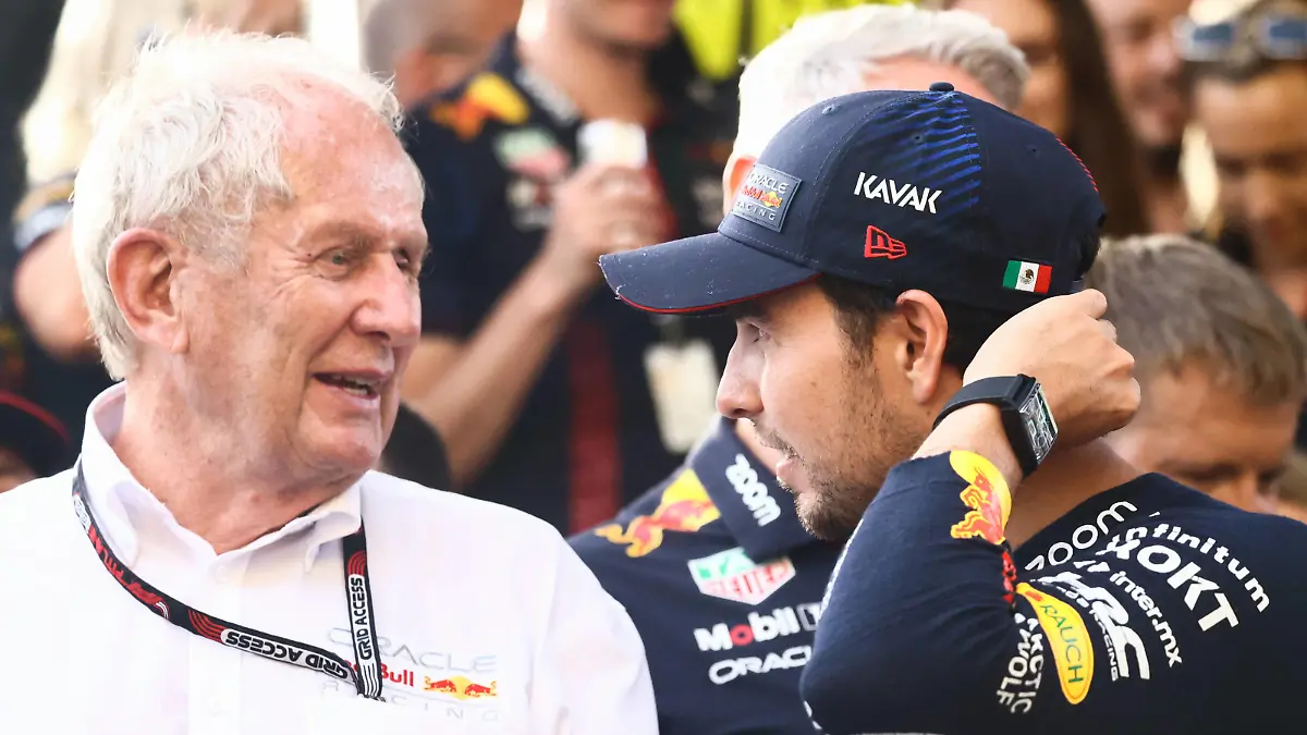 F1 Italian Grand Prix 2023 Helmut Marko and Sergio Perez of Red Bull Racing after the Formula 1 Italian Grand Prix at Autodromo Nazionale di Monza in Monza, Italy on September 3, 2023. Monza Italy PUBLICATIONxNOTxINxFRA Copyright: xJakubxPorzyckix originalFilename:porzycki-f1italia230903_np91Q.jpg