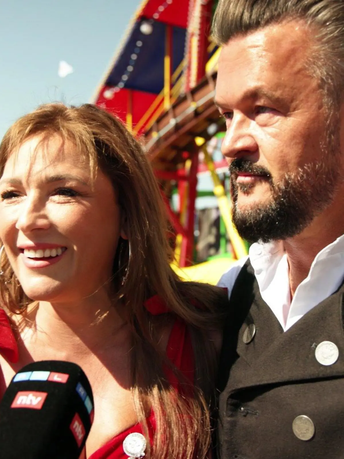 Simone Ballack und Heiko Grote feiern ihr Oktoberfest-Debüt.