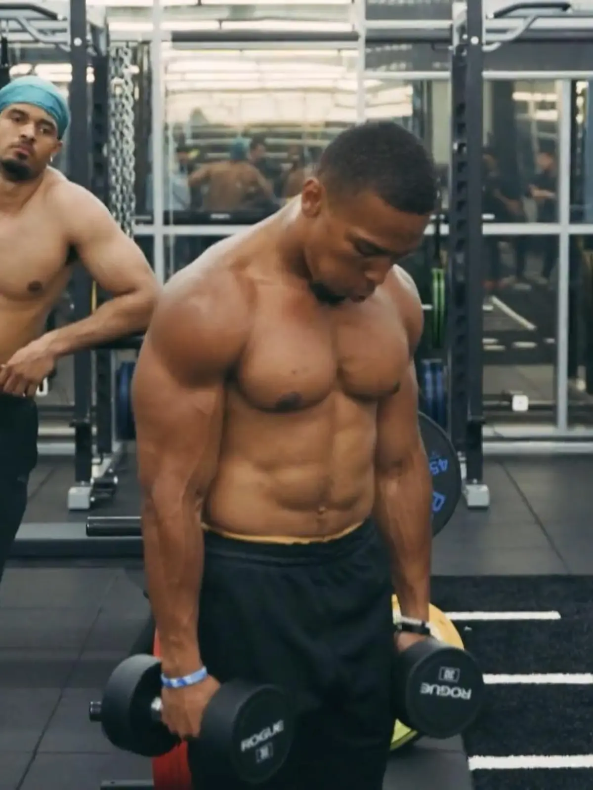 Amon-Ra St. Brown ist einer der aussichtsreichsten Wide Receiver in der NFL. Der Footballer zudem Deutscher. Die RTL-Expertenrunde analysiert das Potential des Youngsters für die neue Saison.