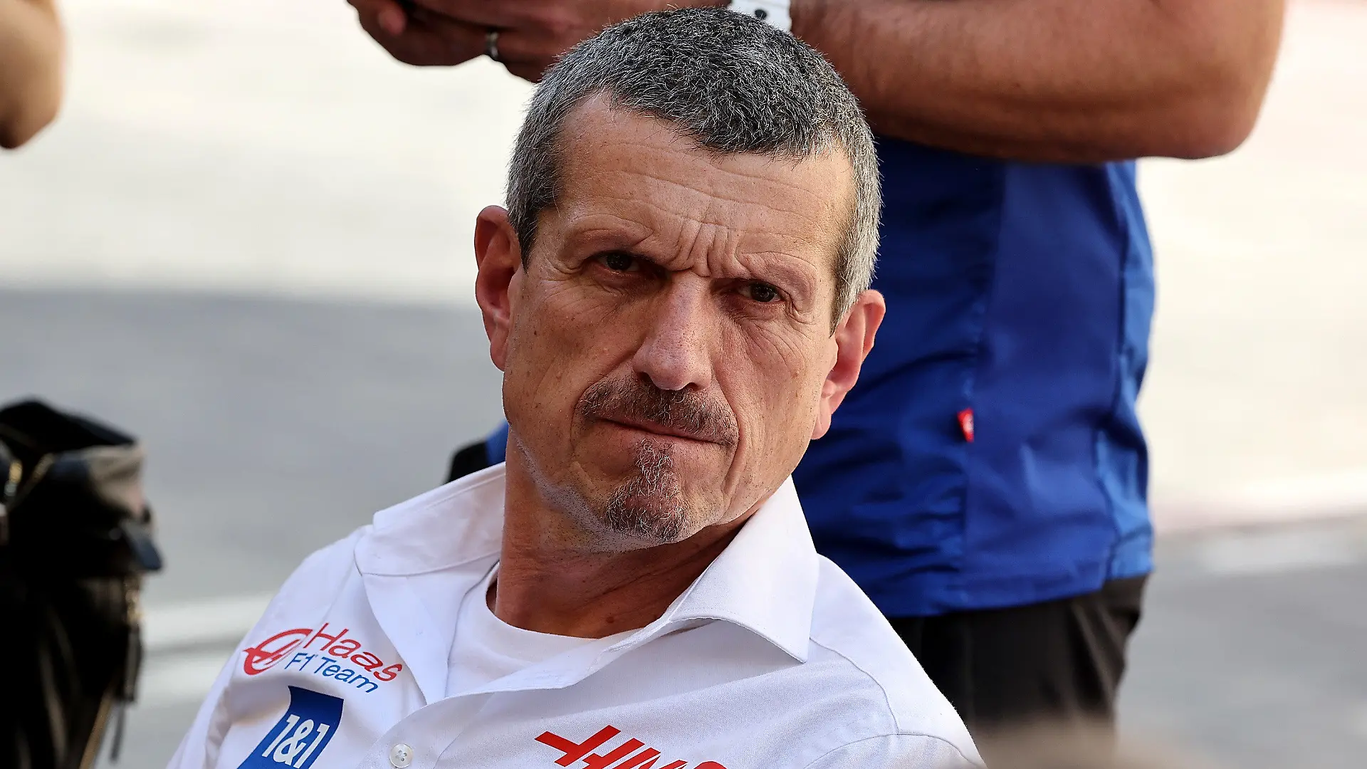17.11.2022, Vereinigte Arabische Emirate, Abu Dhabi: Formel 1: Formel-1-Weltmeisterschaft, Grand Prix von Abu Dhabi, Pressekonferenz, Günther Steiner, Teamchef Haas F1. Haas trennt sich zum Saisonende von F1-Pilot Schumacher. Der Große Preis von Abu Dhabi wird am 20.11.2022 ausgetragen. Foto: Hasan Bratic/dpa +++ dpa-Bildfunk +++