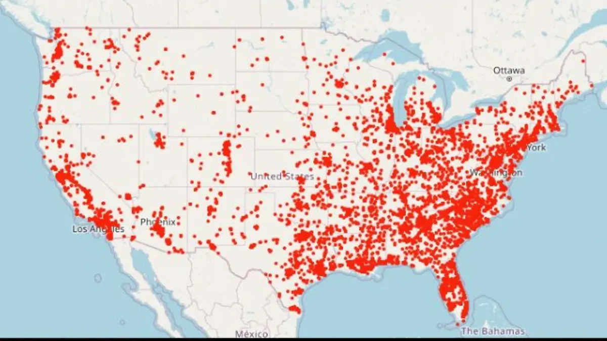 Jeder rote Punkt steht für einen tödlichen Vorfall mit Waffen in den USA in diesem Jahr. Das Portal "Gun Violence Archive" sammelt solche Daten seit 2013.