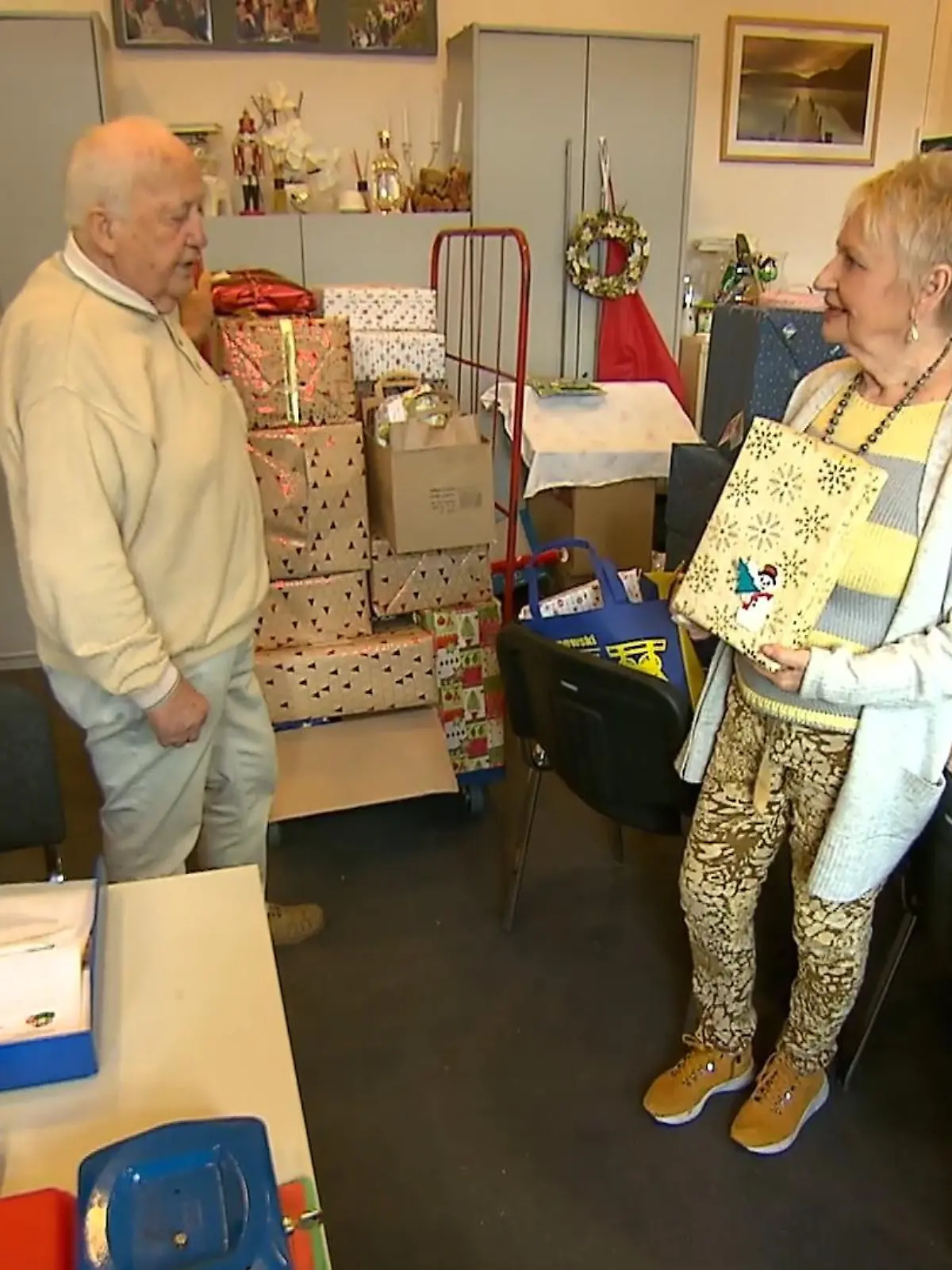 Bild zu: "Bottroper Tafel fehlen Geschenke"